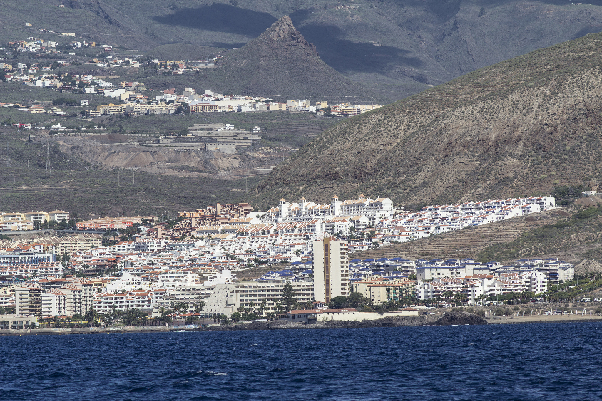 Canon EOS 600D (Rebel EOS T3i / EOS Kiss X5) + Canon EF 200mm F2.8L II USM sample photo. Los cristianos photography