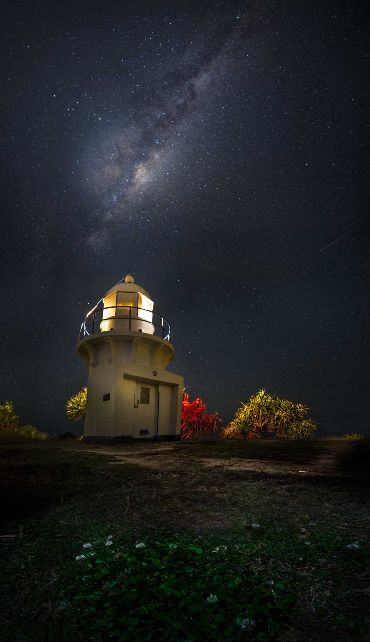 Sony a7R sample photo. Fingal milky way photography