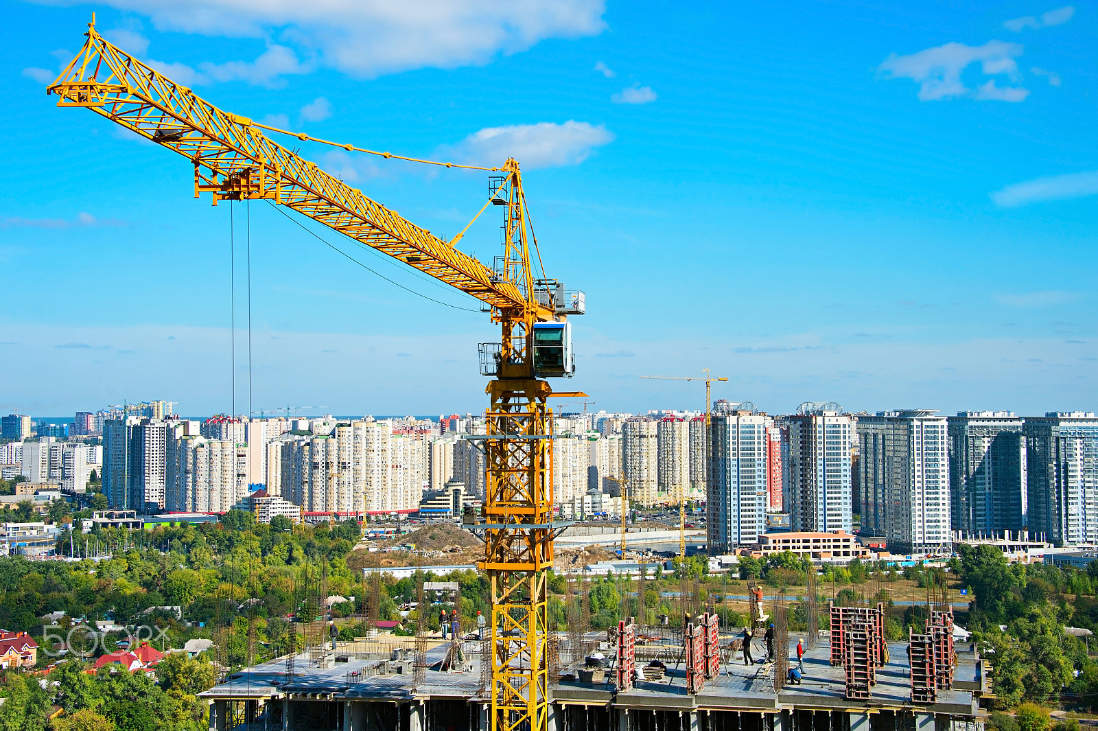 Nikon Df + Nikon AF-S Nikkor 28-300mm F3.5-5.6G ED VR sample photo. Top view of construction site photography