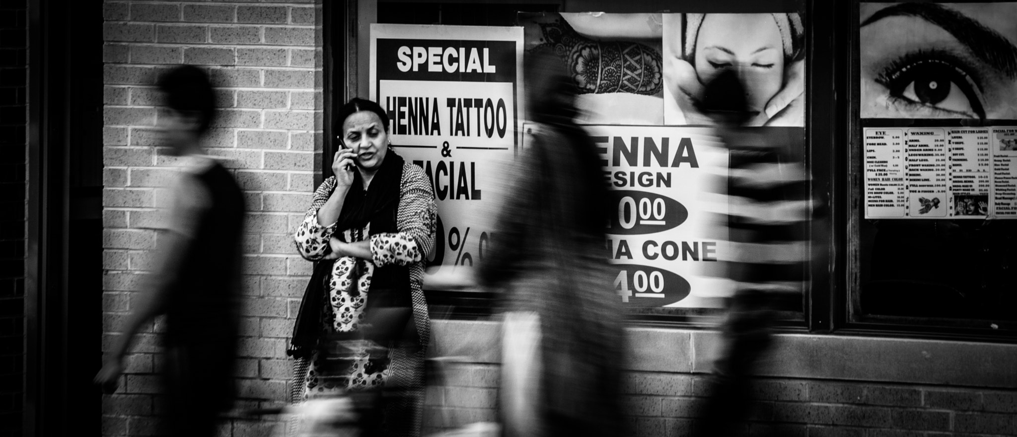 Nikon D200 sample photo. On the corner photography