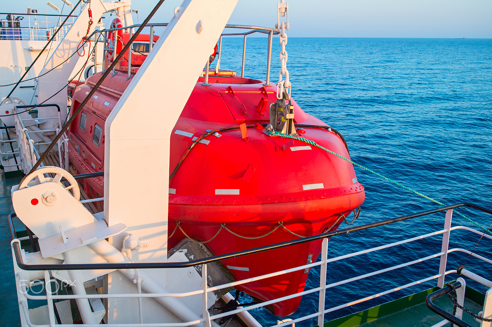 AF Zoom-Nikkor 28-80mm f/3.3-5.6G sample photo. Lifeboat on a ship photography