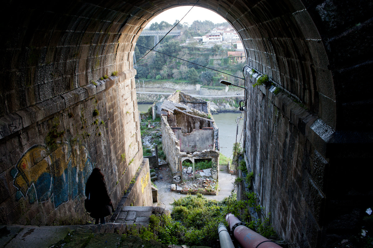 Canon EF 28mm F2.8 IS USM sample photo. Ruin in porto, portugal photography