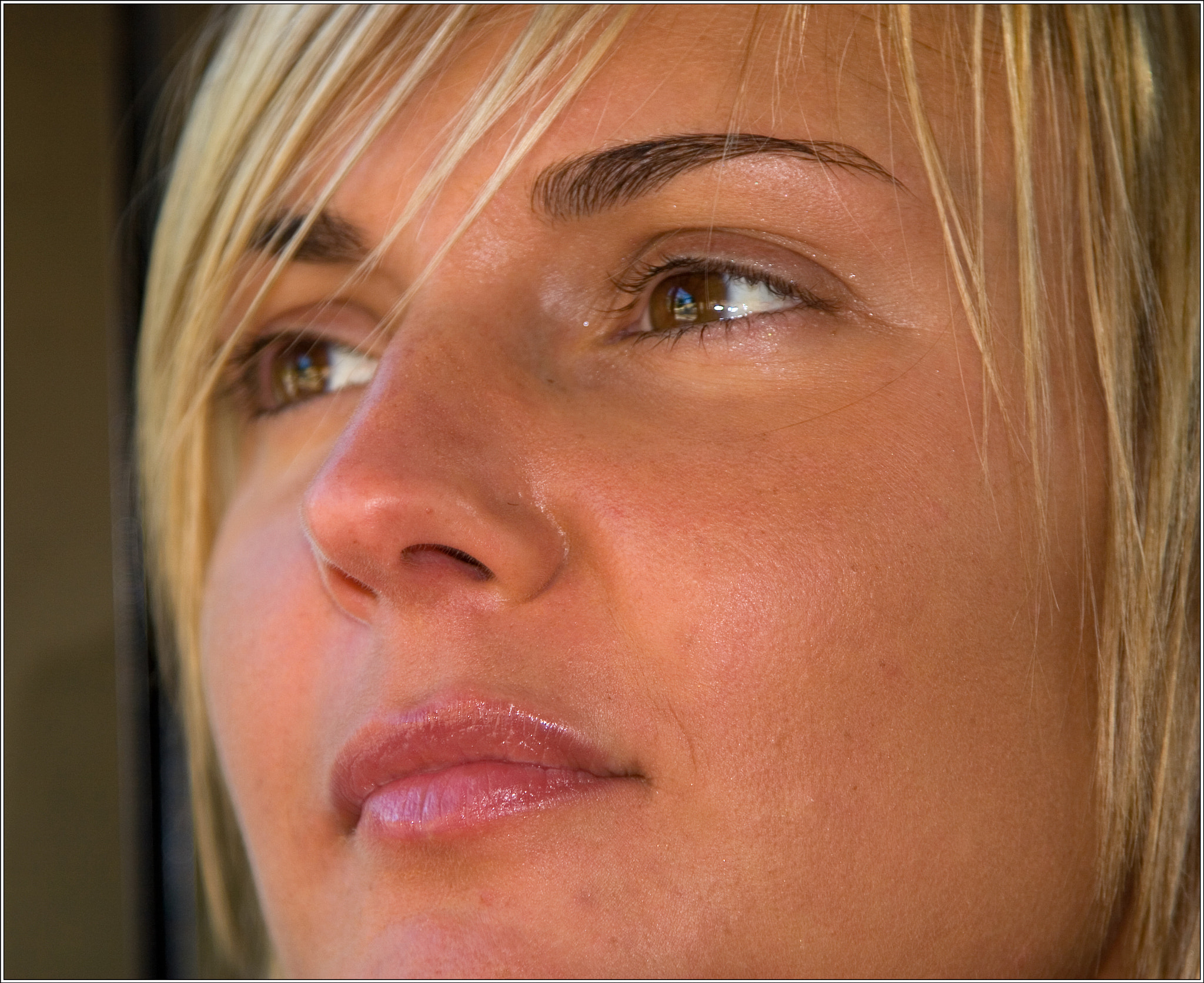 Canon EOS 30D + Canon EF 24-105mm F4L IS USM sample photo. Pretty woman face photography