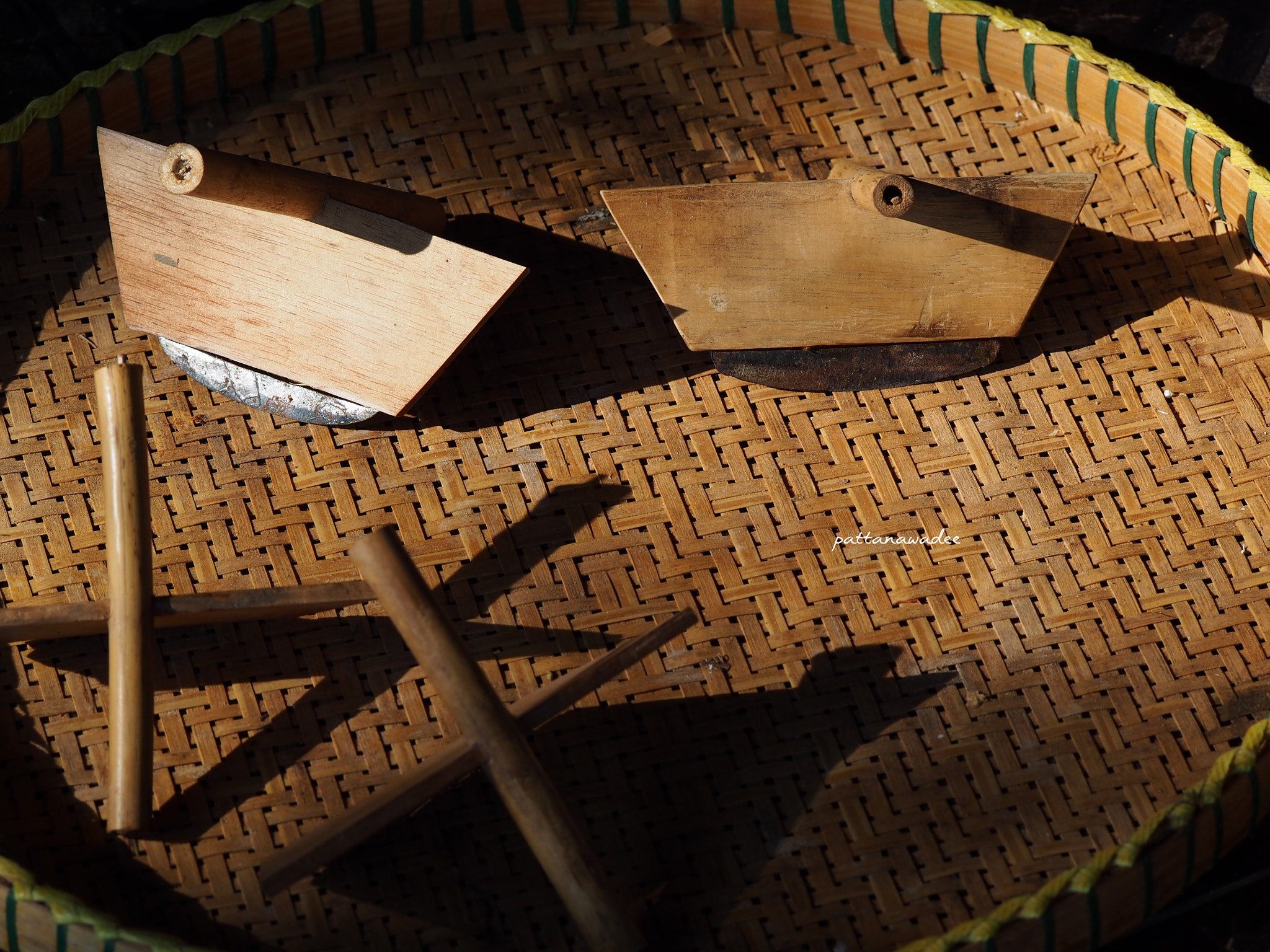 Olympus PEN E-P5 sample photo. Shadow photography