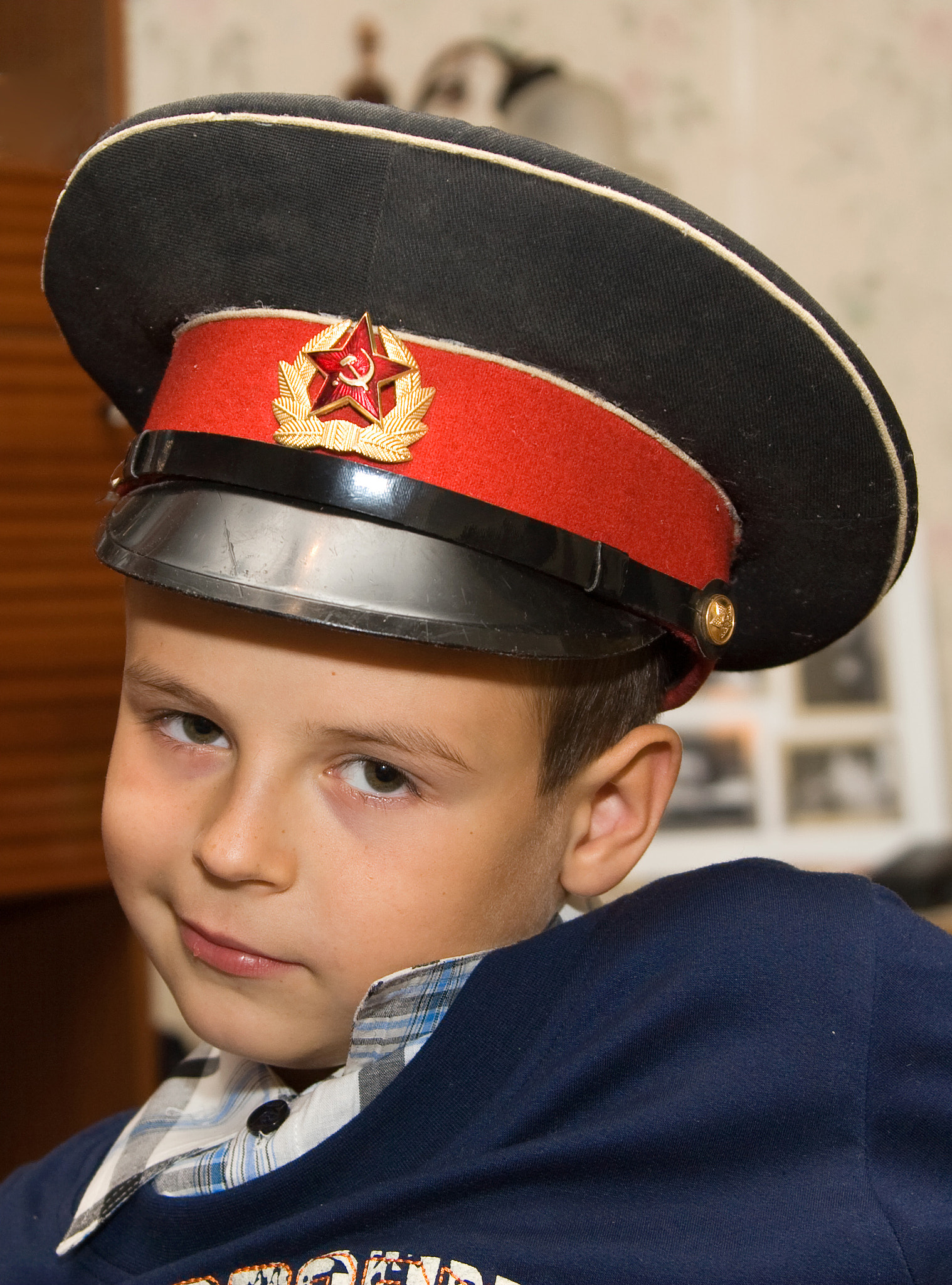 Canon EOS 30D + Canon EF 24-105mm F4L IS USM sample photo. Soviet military boy photography