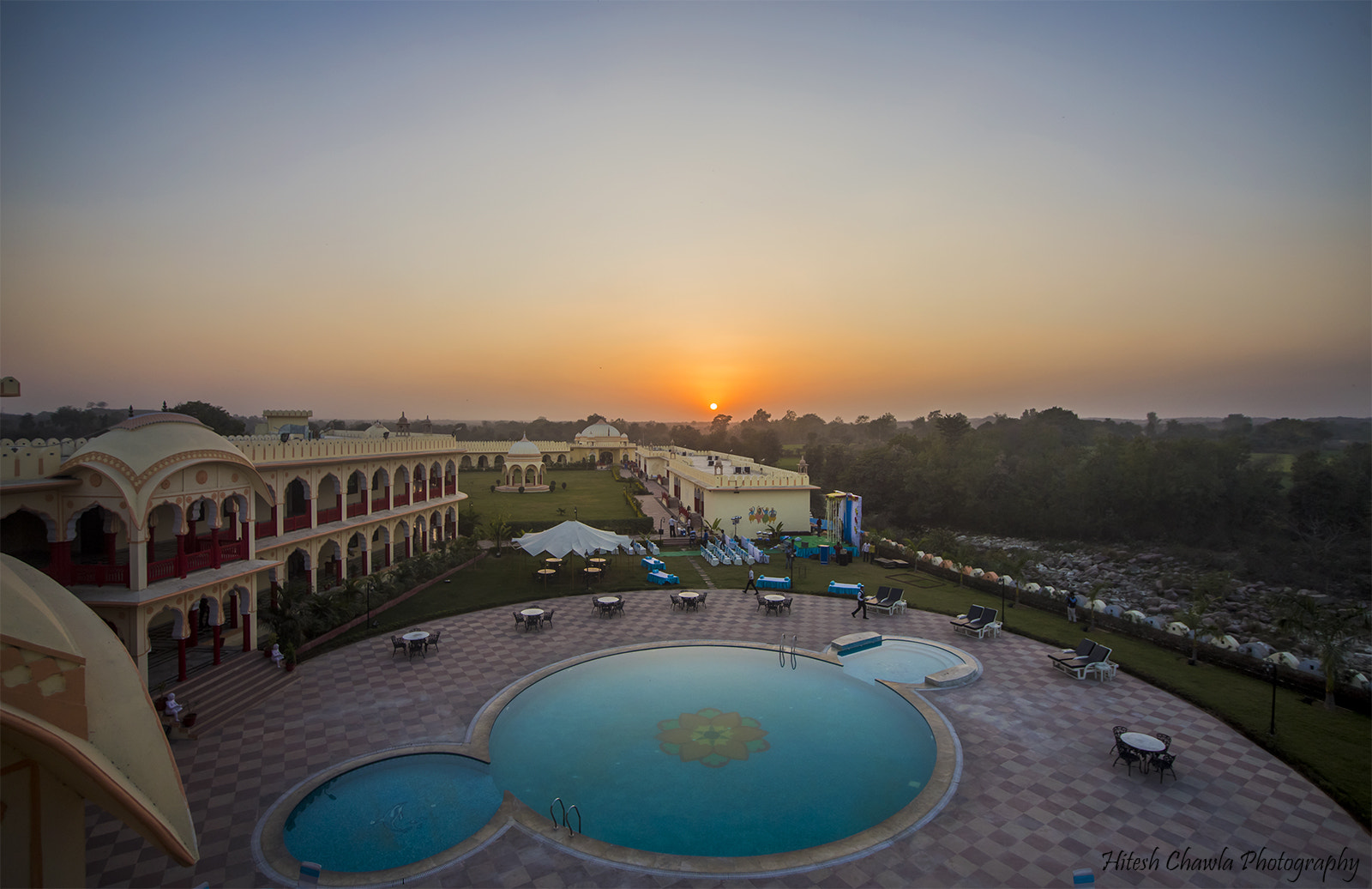 Sigma 15-30mm f/3.5-4.5 EX DG Aspherical sample photo. Sunset from orchha photography