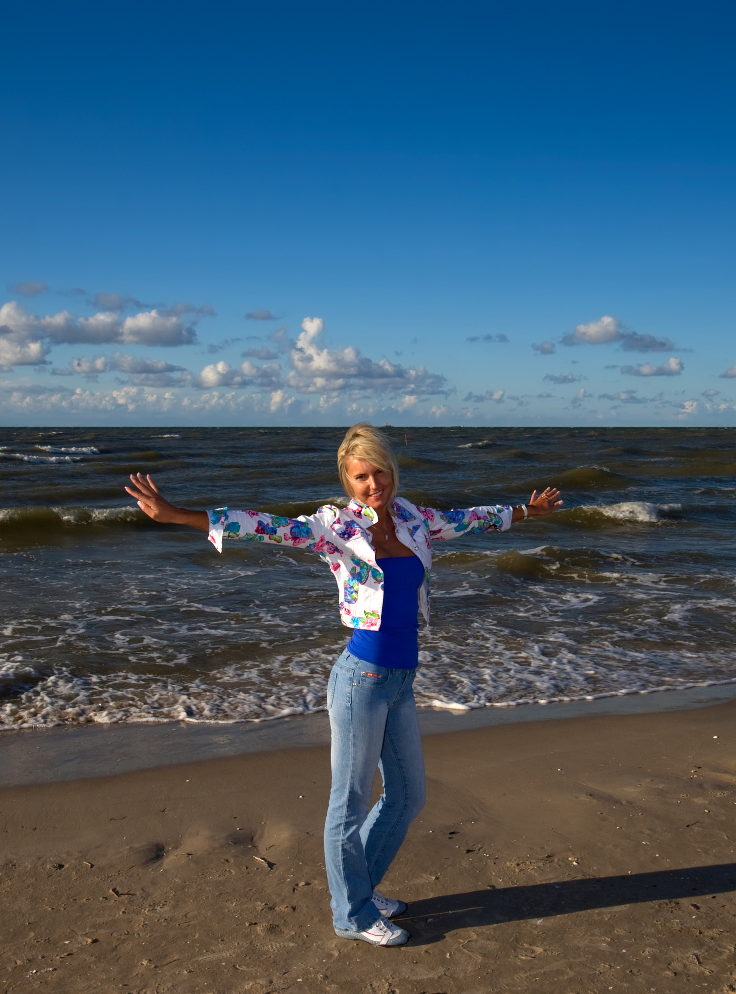 Canon EOS 30D sample photo. Pretty girl at sea photography