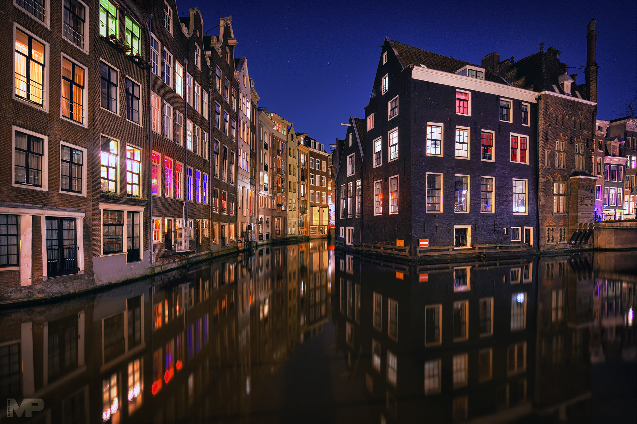 Sony a5100 + Sony E 10-18mm F4 OSS sample photo. Amsterdam by night photography