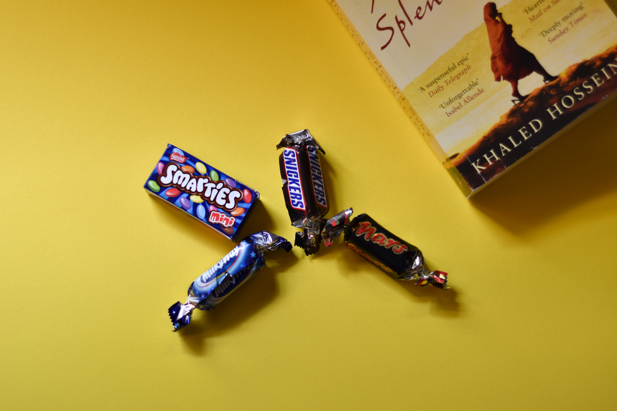 Nikon D5500 + Nikon AF Nikkor 50mm F1.8D sample photo. Snickers  v2.0 photography
