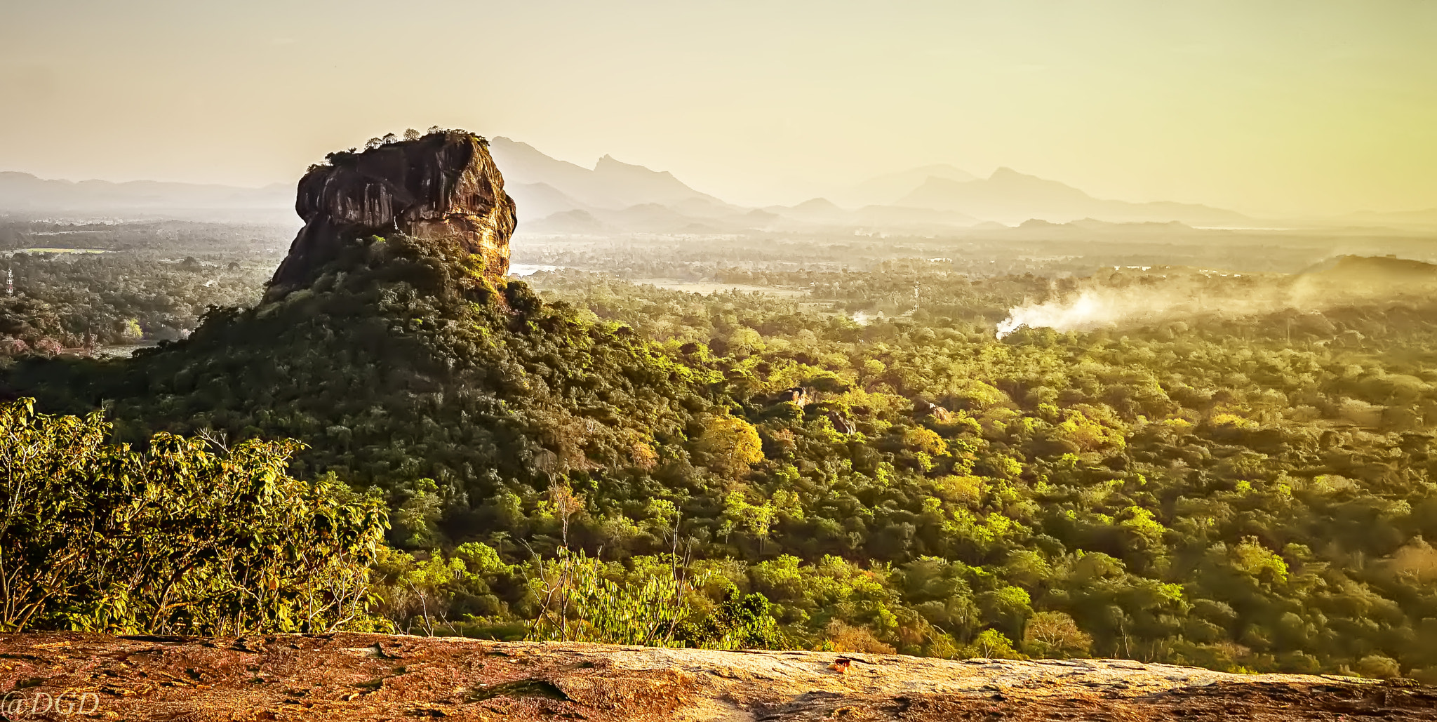 Sony a5100 + Sigma 19mm F2.8 EX DN sample photo. Sigiriya photography