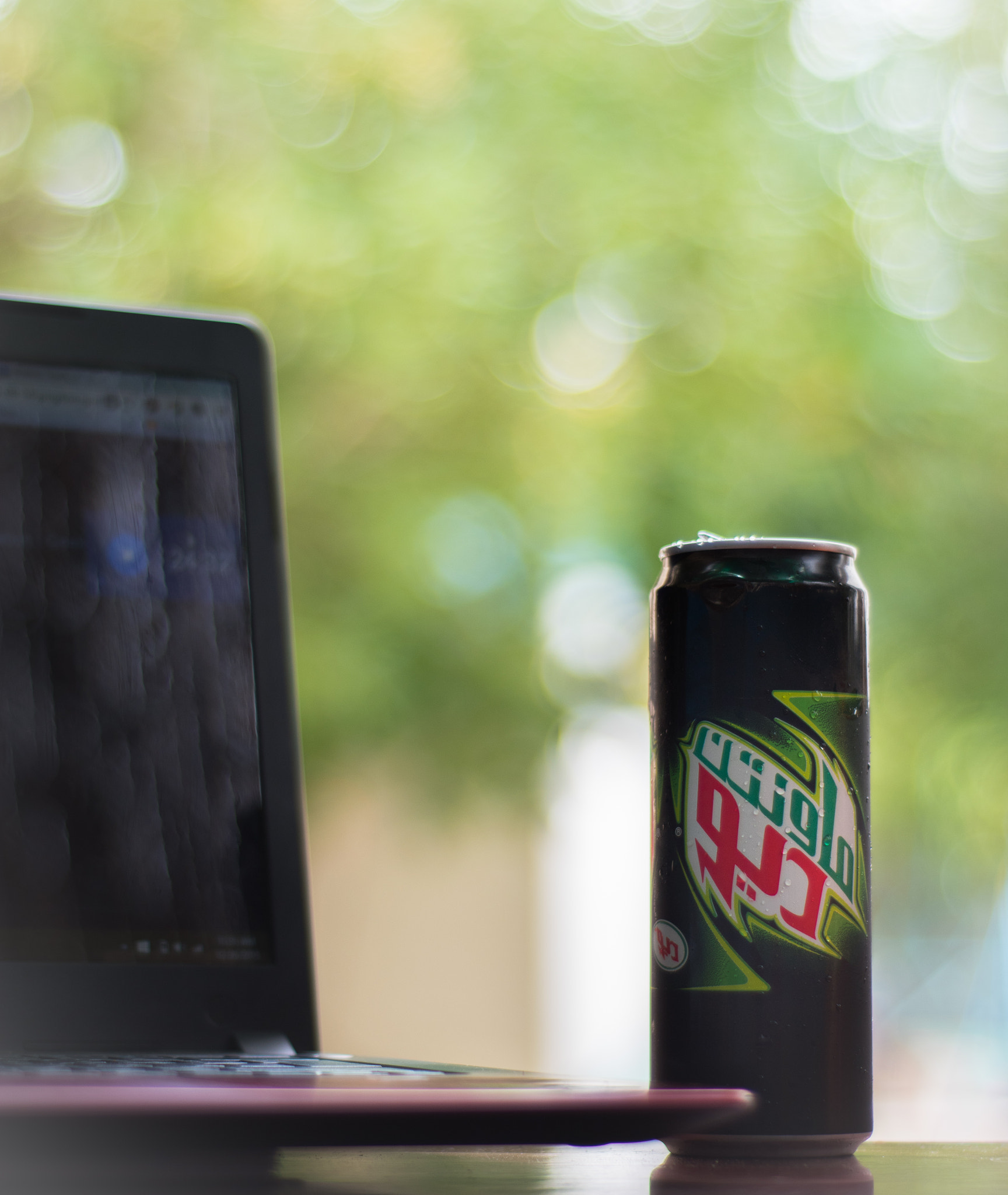 Nikon D5500 + Nikon AF Nikkor 50mm F1.8D sample photo. Lets drink :) photography