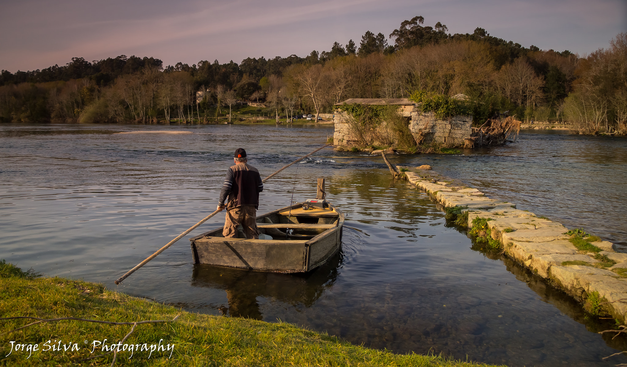 Canon EF-S 18-135mm F3.5-5.6 IS STM sample photo. The fisherman photography