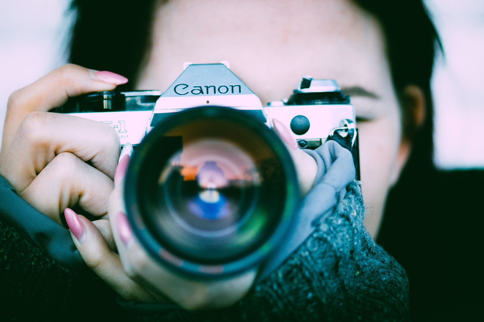 Canon EOS 700D (EOS Rebel T5i / EOS Kiss X7i) + Sigma 105mm F2.8 EX DG Macro sample photo. Retro... eine analoge canon photography