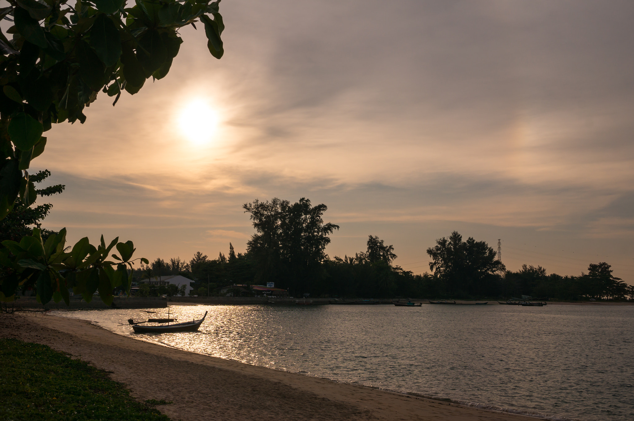 Sony Alpha NEX-5T + Sigma 30mm F2.8 EX DN sample photo. Coastline at sarasin bridge photography