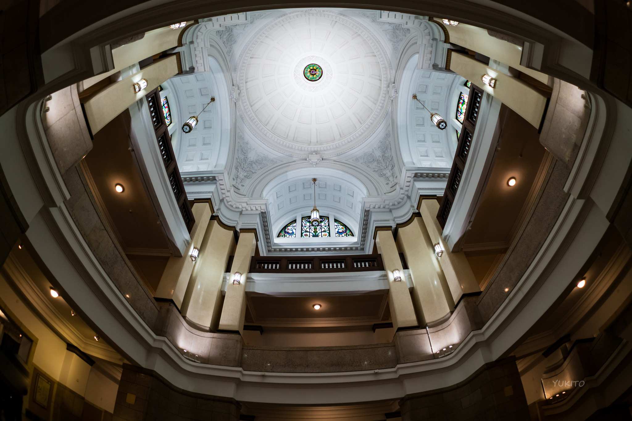 Sony FE 28mm F2 sample photo. A scent of art deco photography