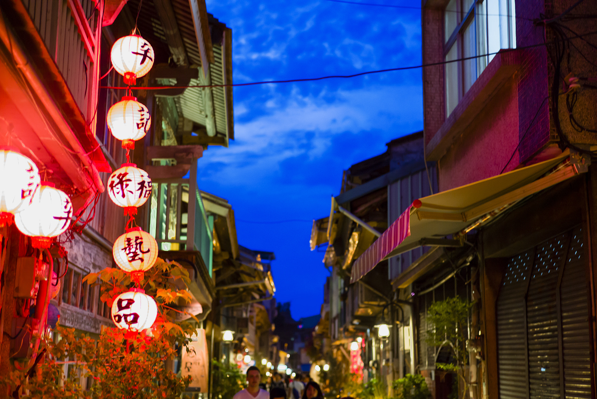 Leica Summarit-M 50mm F2.5 sample photo. Taiwan tainan shennong street photography