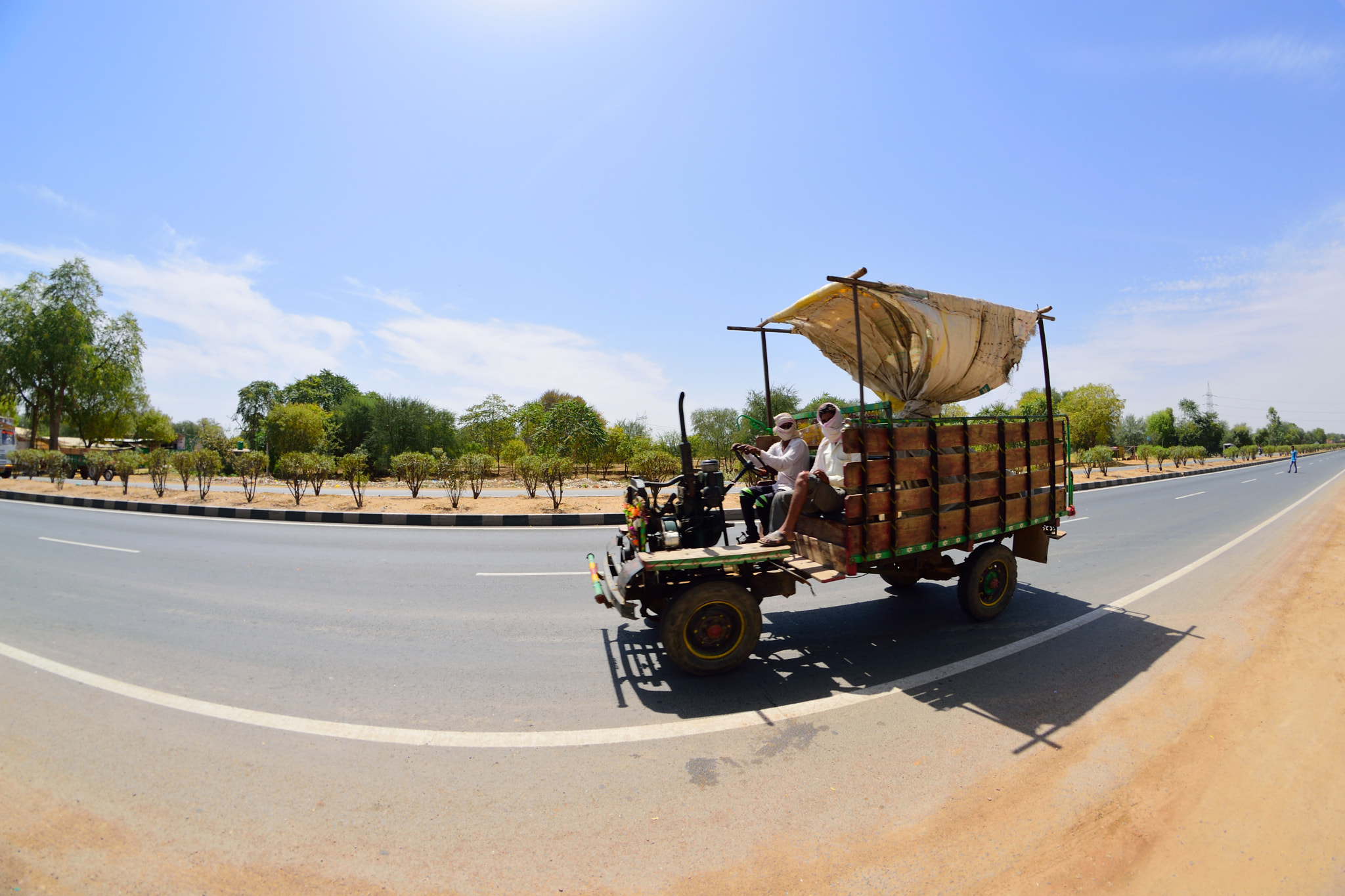 Nikon D5300 + Samyang 8mm F3.5 Aspherical IF MC Fisheye sample photo. Jugaad photography