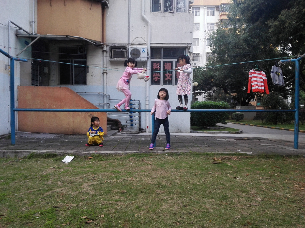 HUAWEI P7-L09 sample photo. Little girls photography