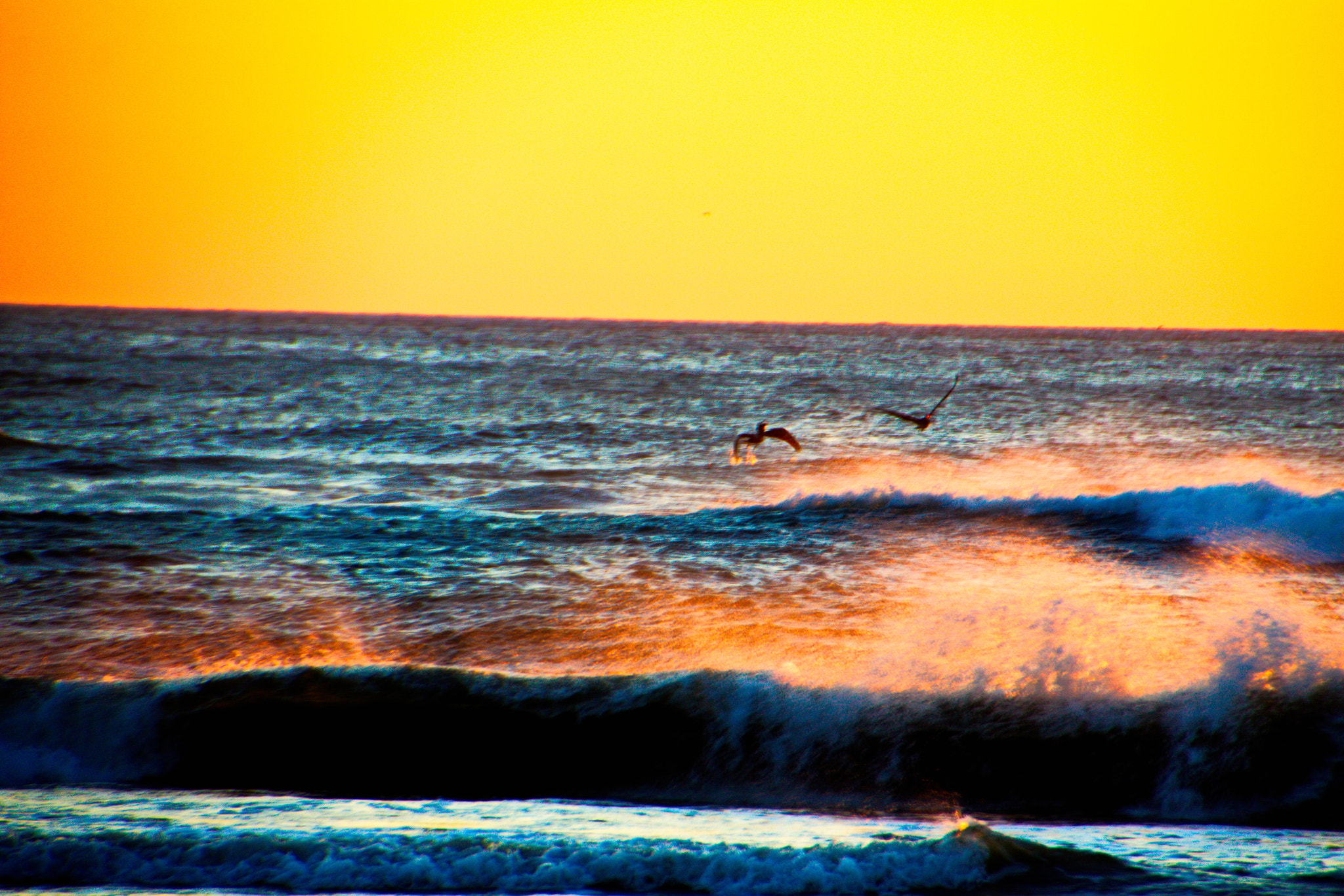 Canon EOS 50D + Tamron 18-270mm F3.5-6.3 Di II VC PZD sample photo. Sunset at barrigona beach photography