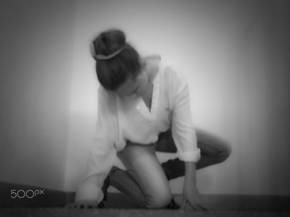 Fujifilm FinePix JX560 sample photo. Fade to grey ... photography