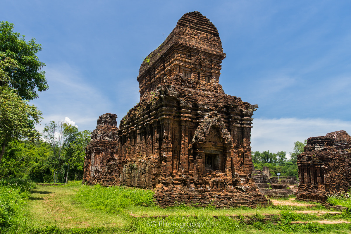 Sony a7 + Canon EF 85mm F1.2L II USM sample photo. Ruins. photography