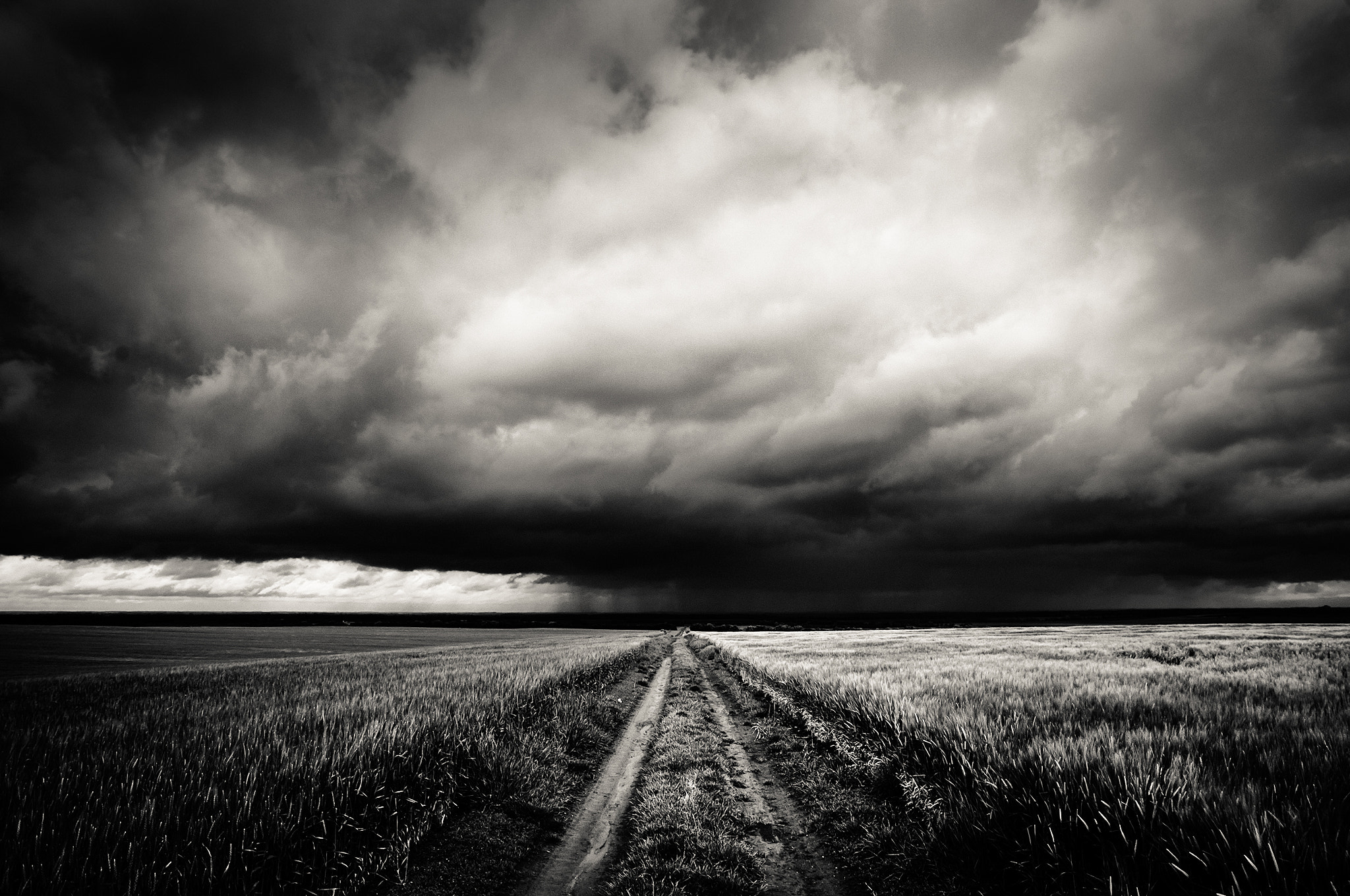 Pentax smc DA 16-45mm F4 ED AL sample photo. Road to the storm/bw edition... photography
