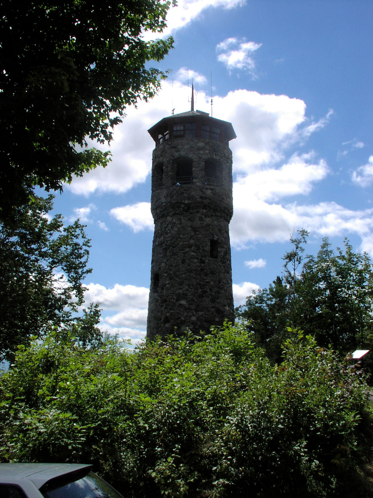 Olympus C2040Z sample photo. Watch tower. photography