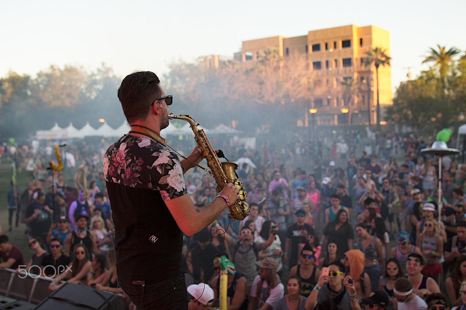 Sigma 24mm F1.4 DG HSM Art sample photo. Sax with bakermat photography