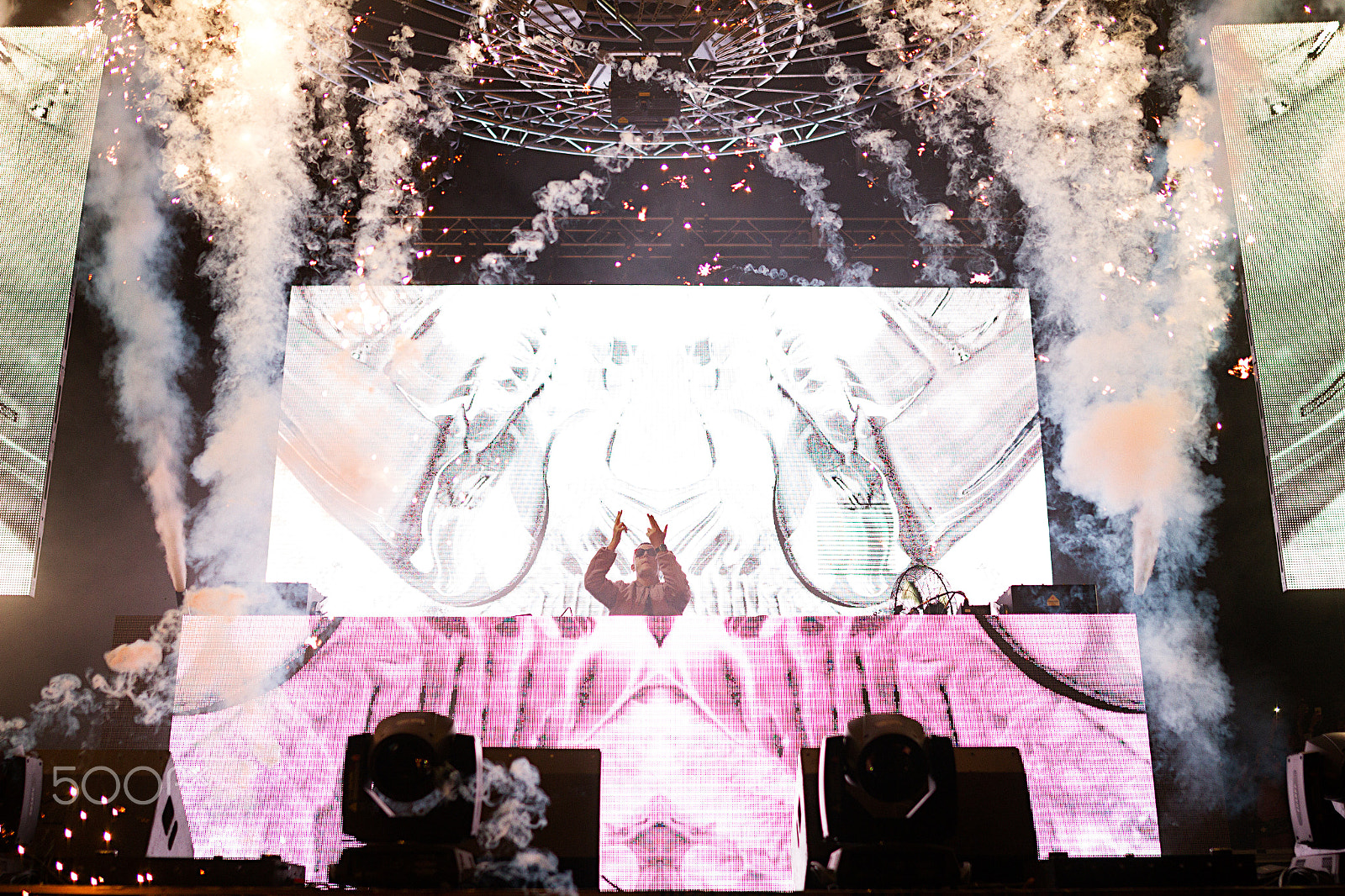 Sigma 24mm F1.4 DG HSM Art sample photo. Dj snake went off photography