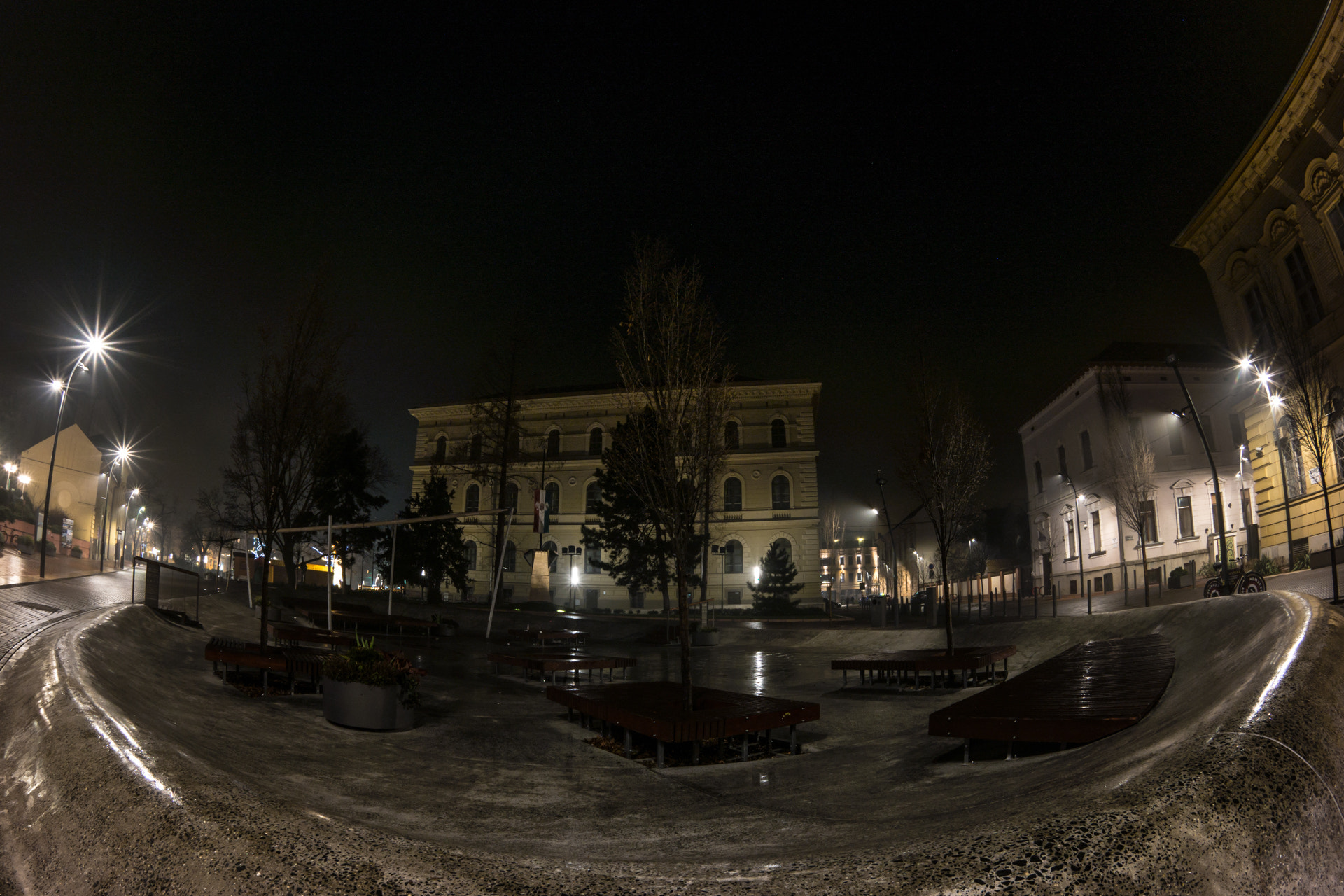 Samsung NX 10mm F3.5 Fisheye sample photo. Rounded square photography