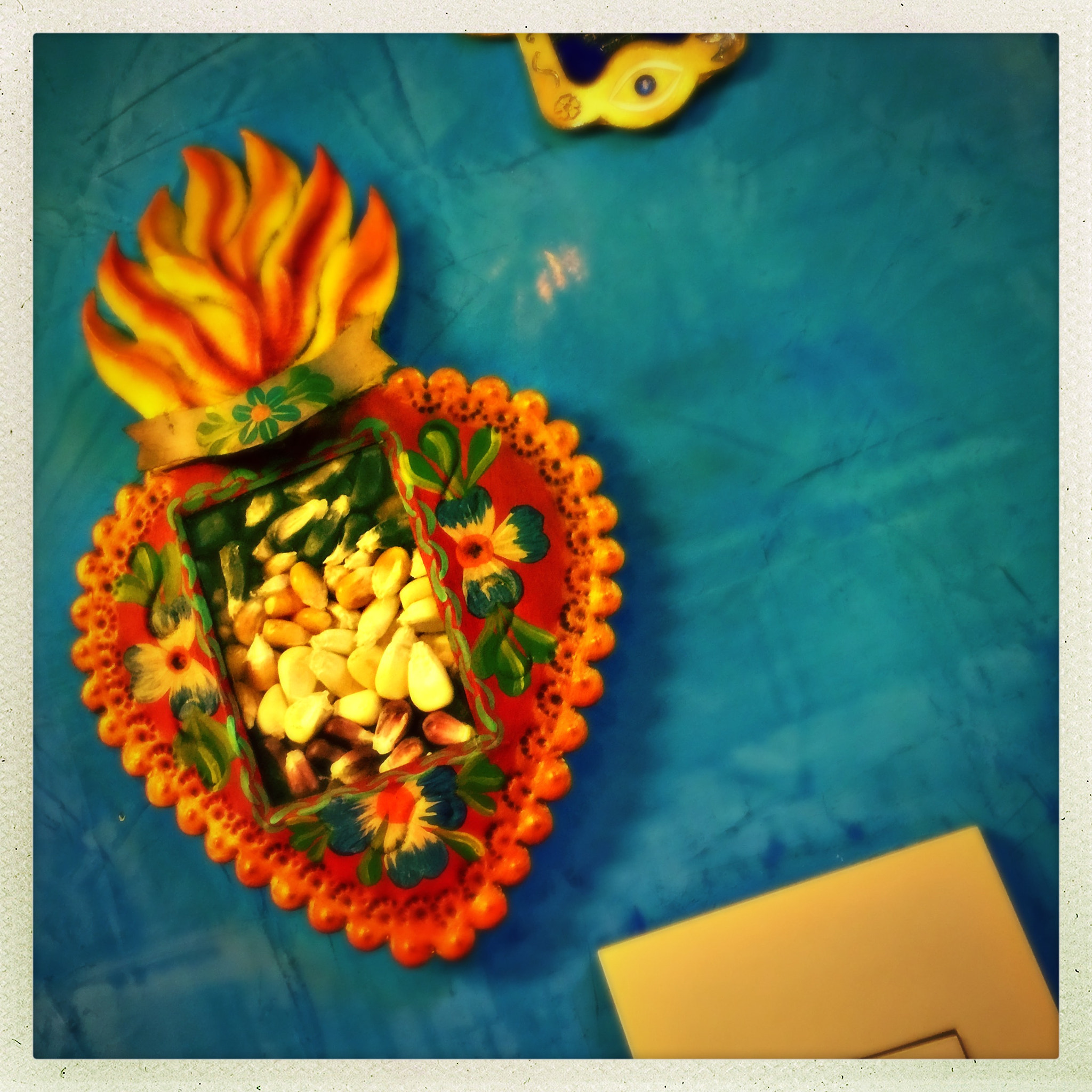 Hipstamatic 312 sample photo. Exvotos photography