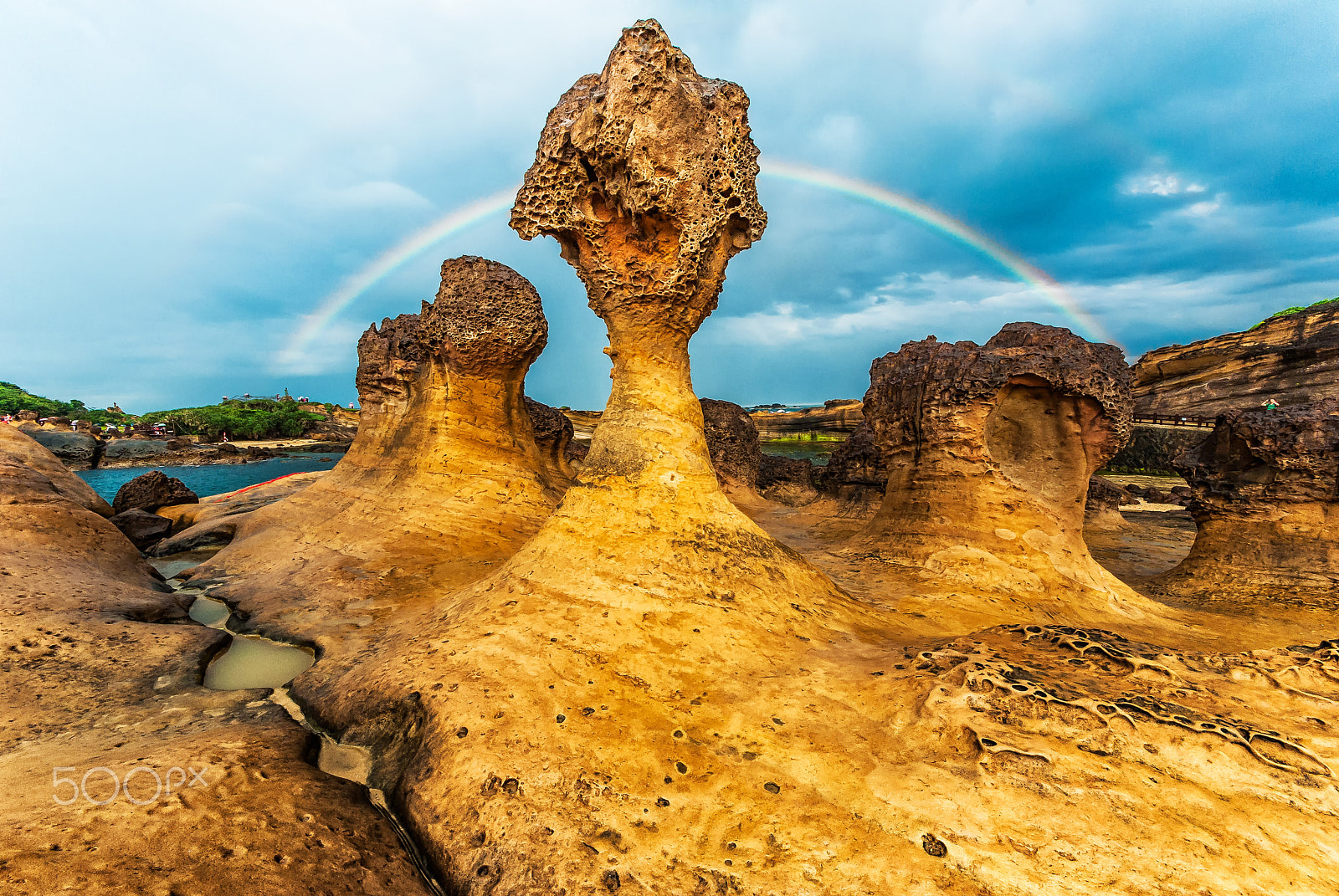 Pentax K200D + Sigma AF 10-20mm F4-5.6 EX DC sample photo. Taiwai yeliu geopark photography