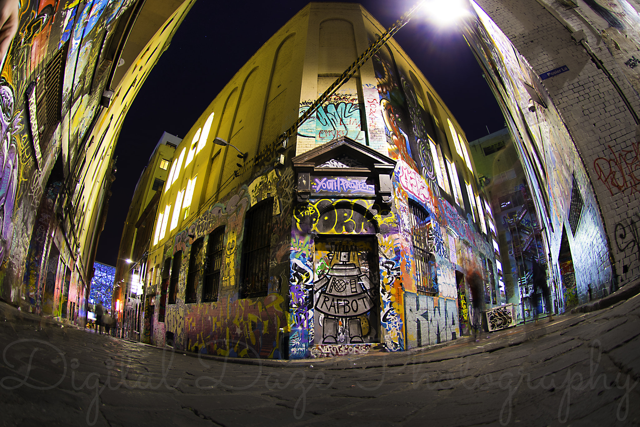 Nikon AF DX Fisheye-Nikkor 10.5mm F2.8G ED sample photo. Graffiti street art photography