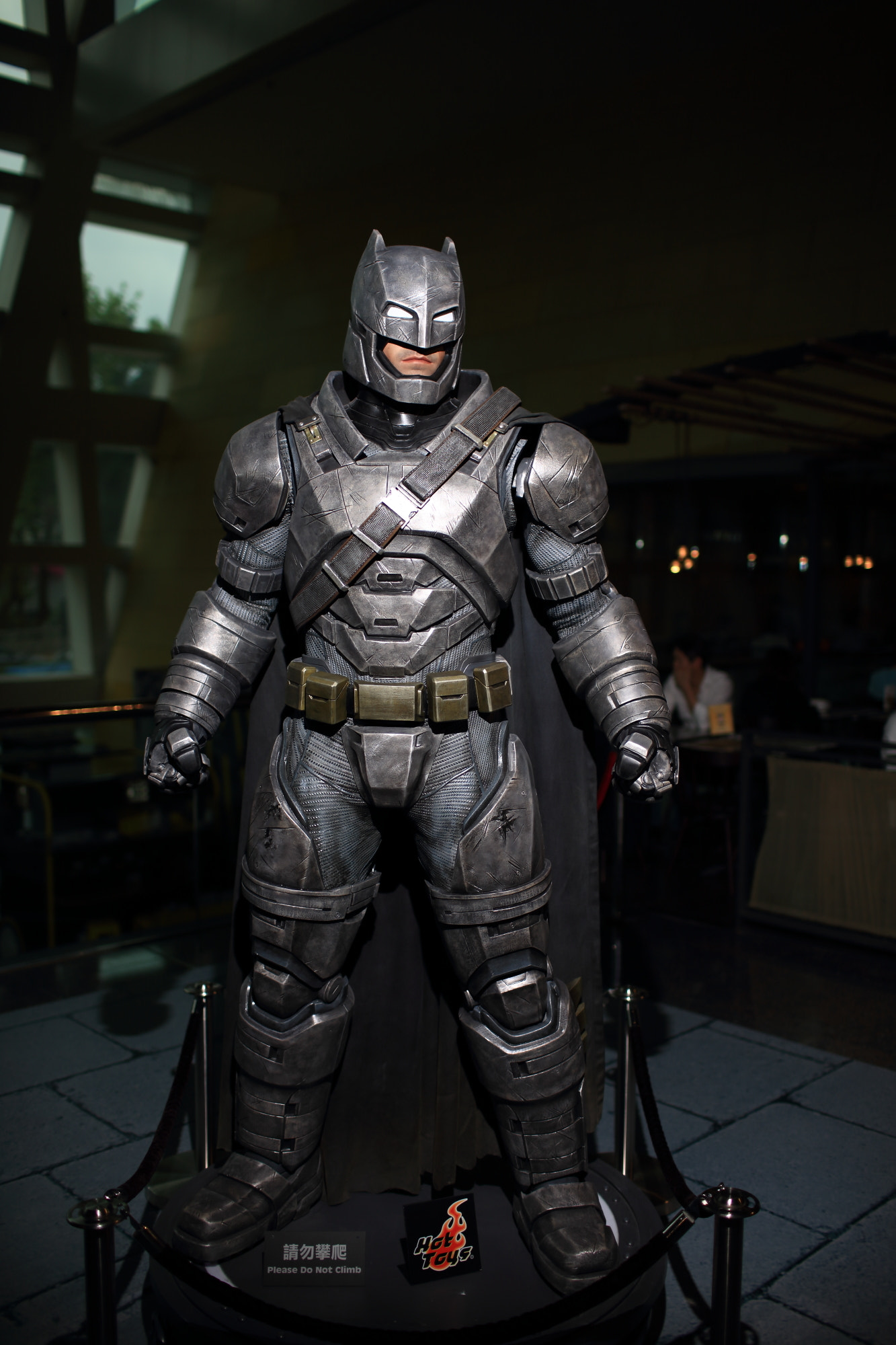 Canon EOS-1D X + Canon EF 35mm F1.4L USM sample photo. Batman photography