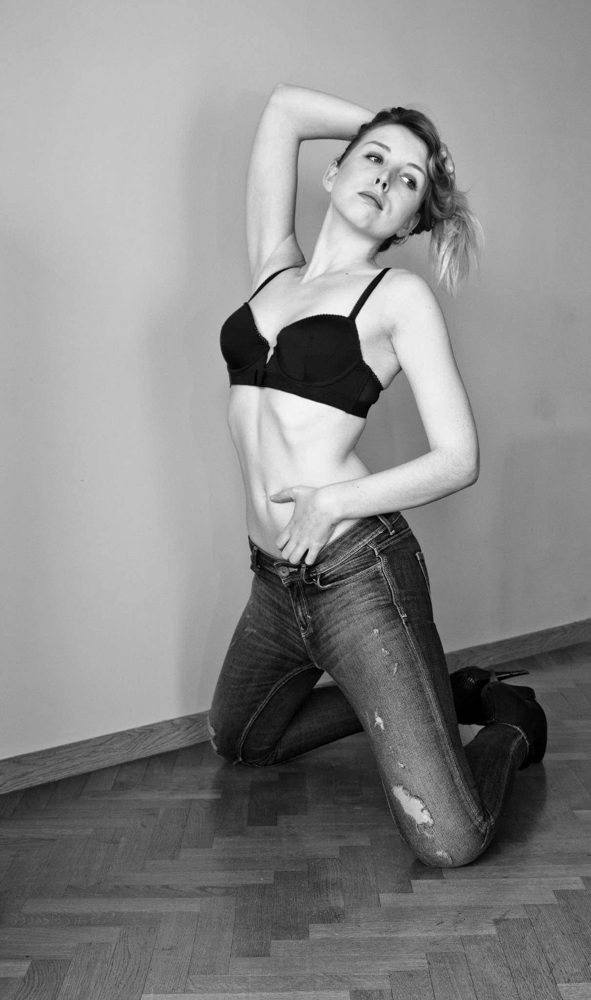 Canon EF 24-105mm F3.5-5.6 IS STM sample photo. Le jeans photography