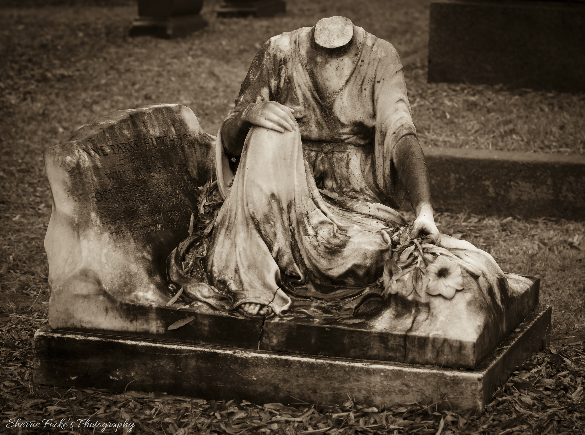 Canon EF 70-300mm F4-5.6L IS USM sample photo. Anna parks hutchinson elmwood cemetery photography