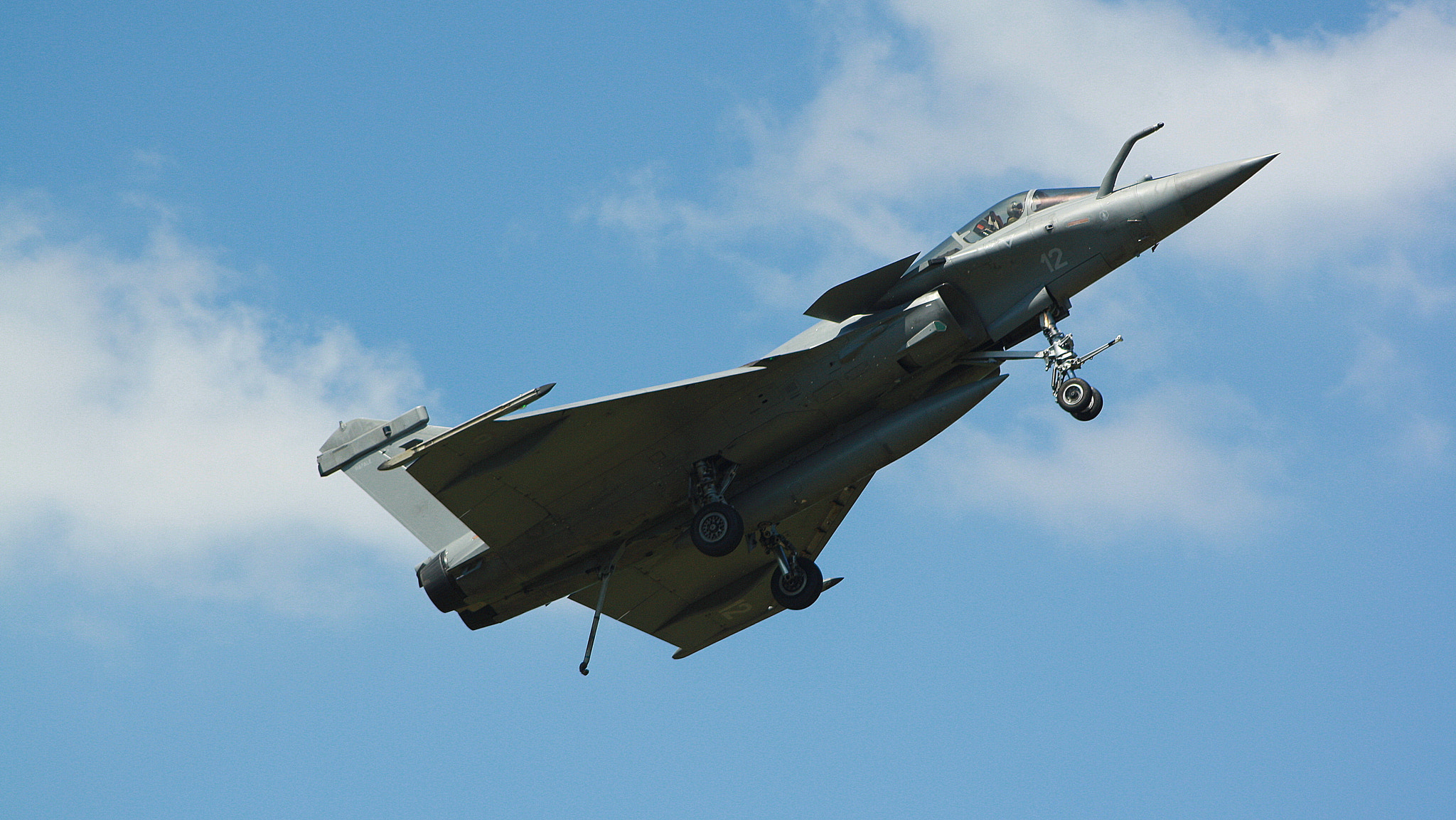 Canon EF 90-300mm F4.5-5.6 sample photo. Mirage photography