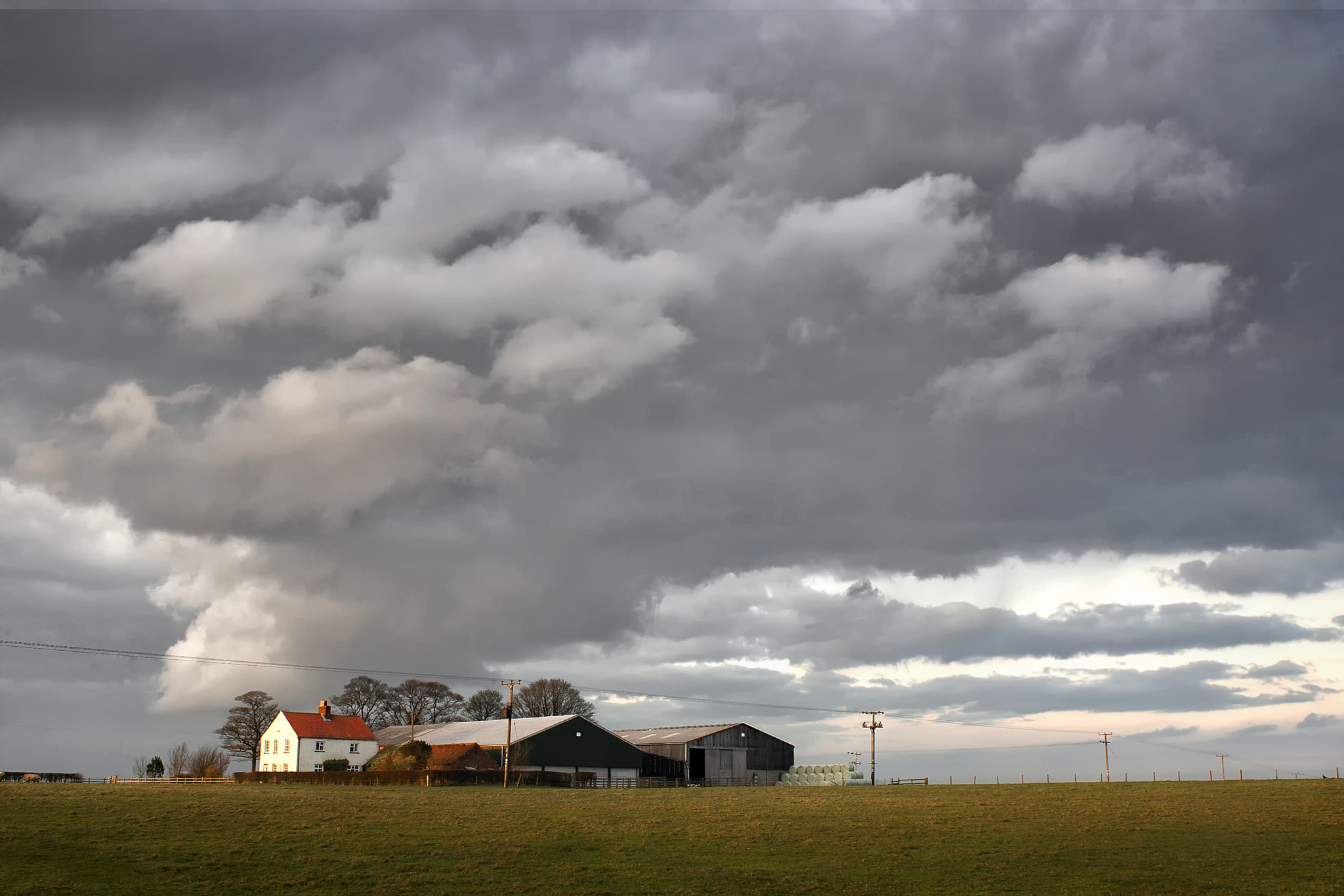 Canon EOS-1D Mark II sample photo. Storm on the farm photography