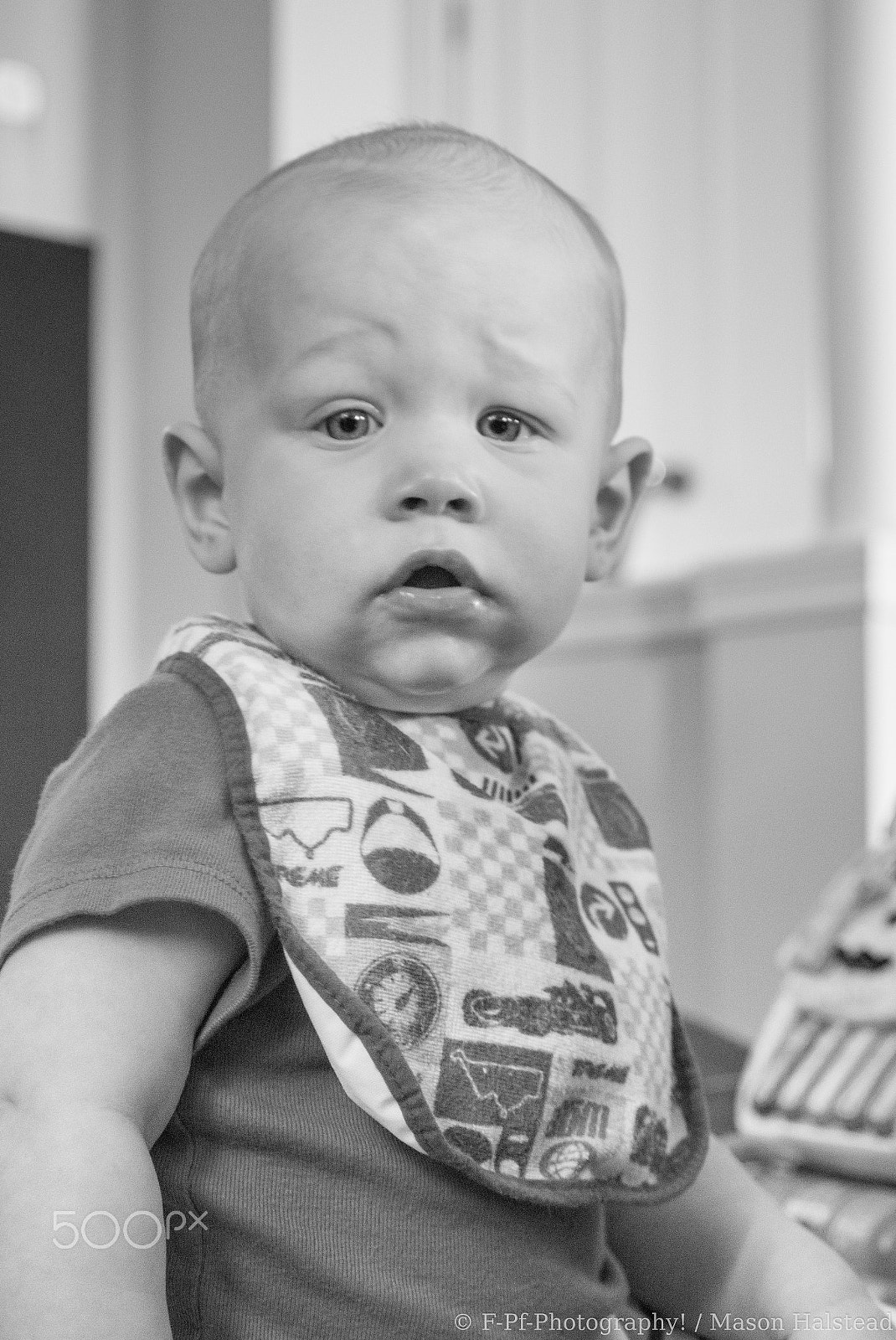 AF Zoom-Nikkor 28-80mm f/3.3-5.6G sample photo. Curious baby photography
