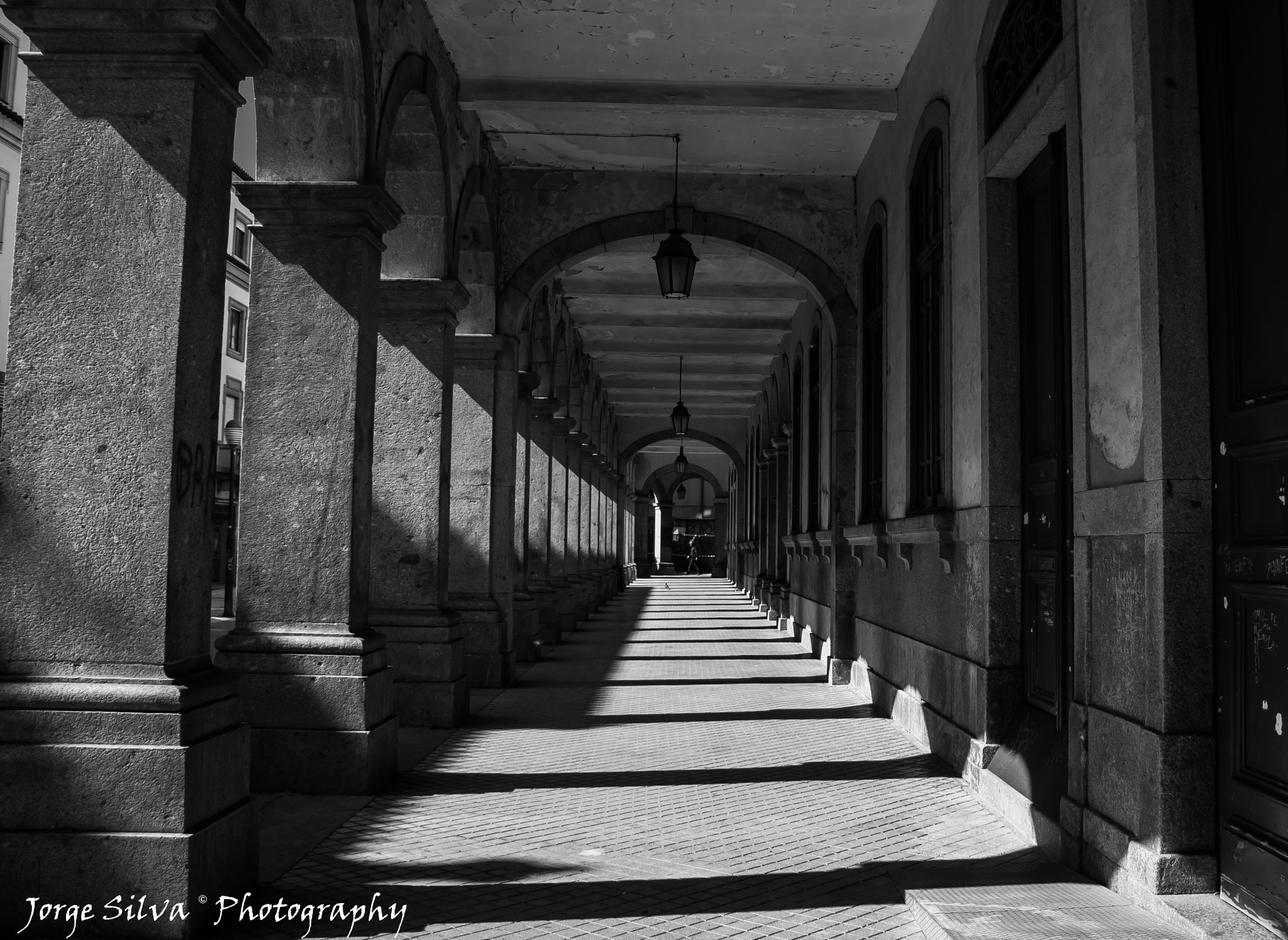 Canon EF-S 18-135mm F3.5-5.6 IS STM sample photo. Shadows photography