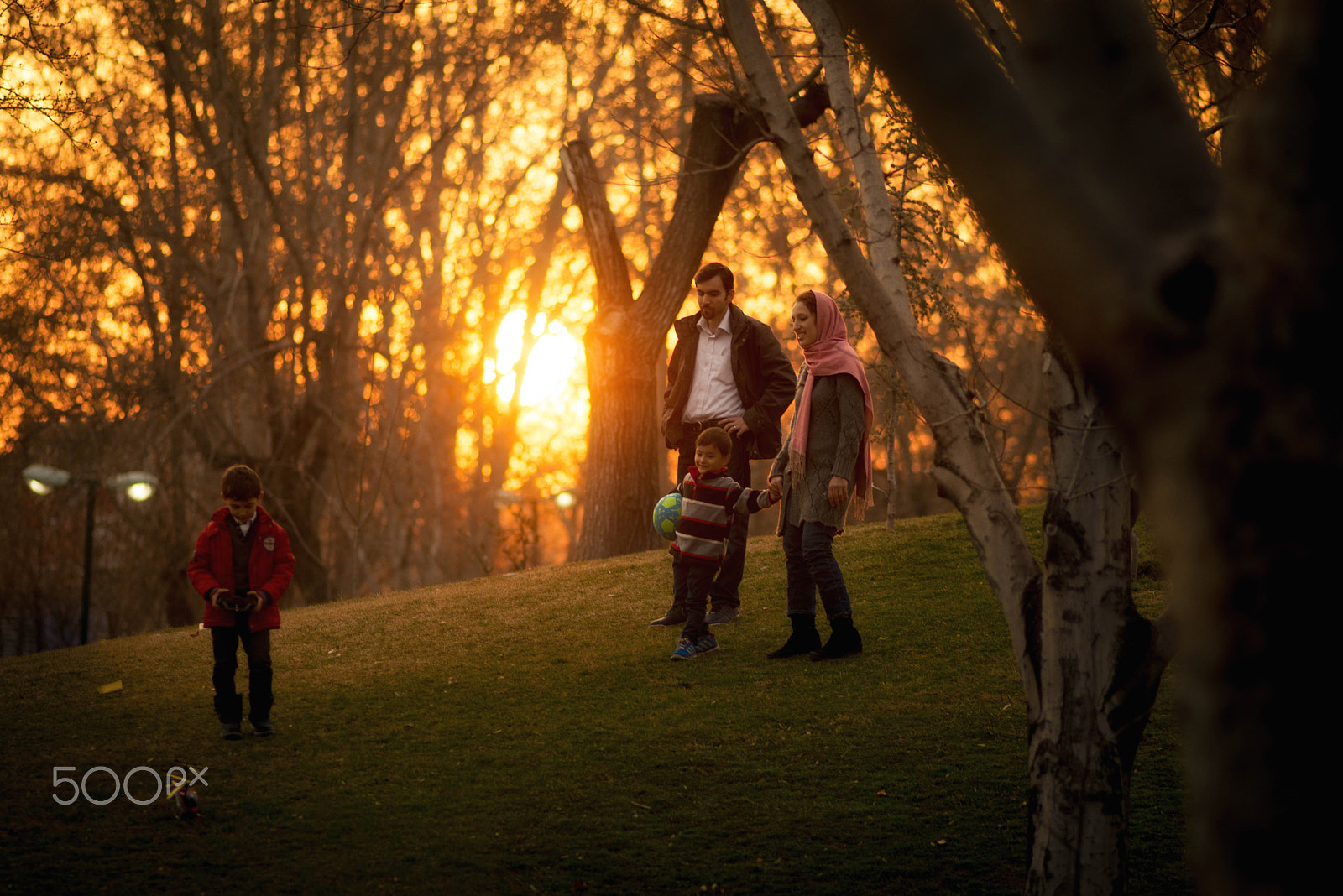 Nikon D800 + AF Nikkor 180mm f/2.8 IF-ED sample photo. Family photography