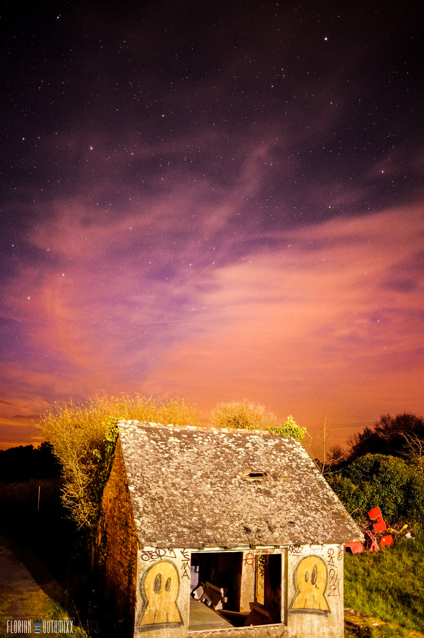 Sony Alpha NEX-6 + Sony E 20mm F2.8 sample photo. Champi sky photography