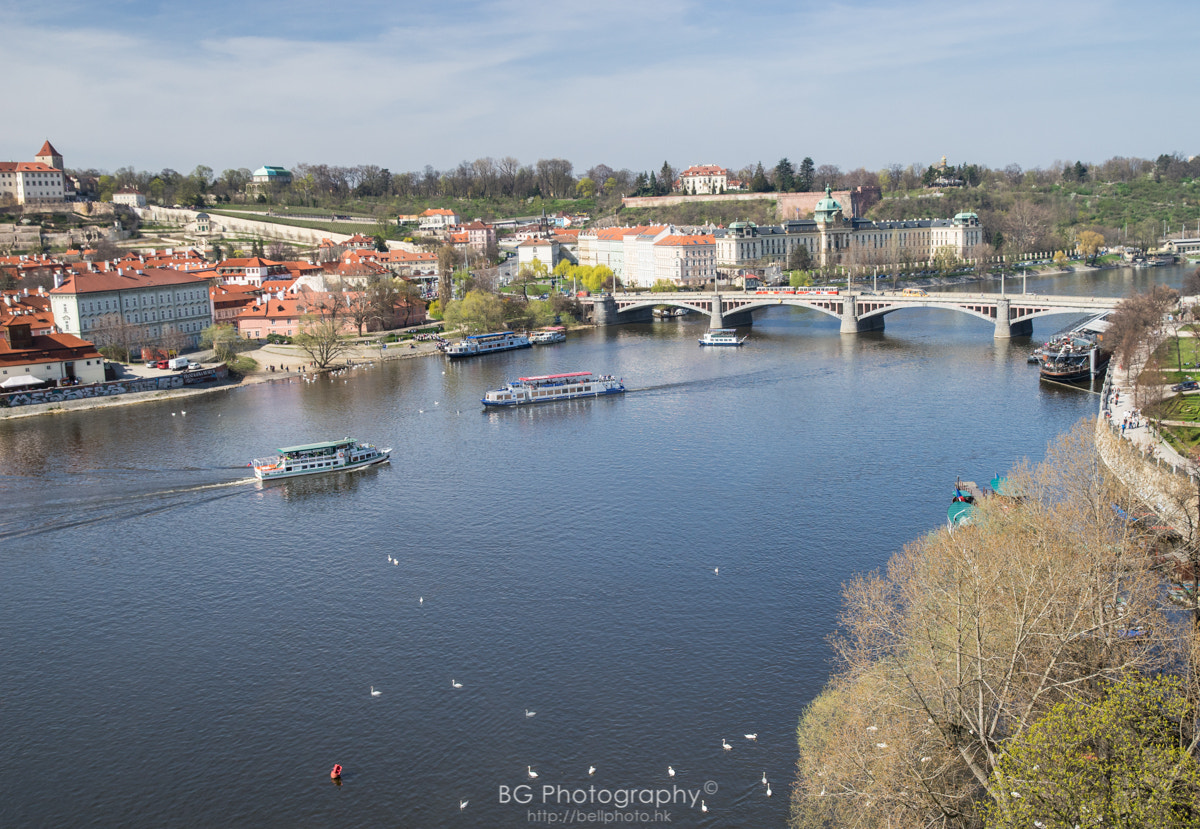 Sony a7 II + Canon EF 85mm F1.2L II USM sample photo. Vltava river. photography