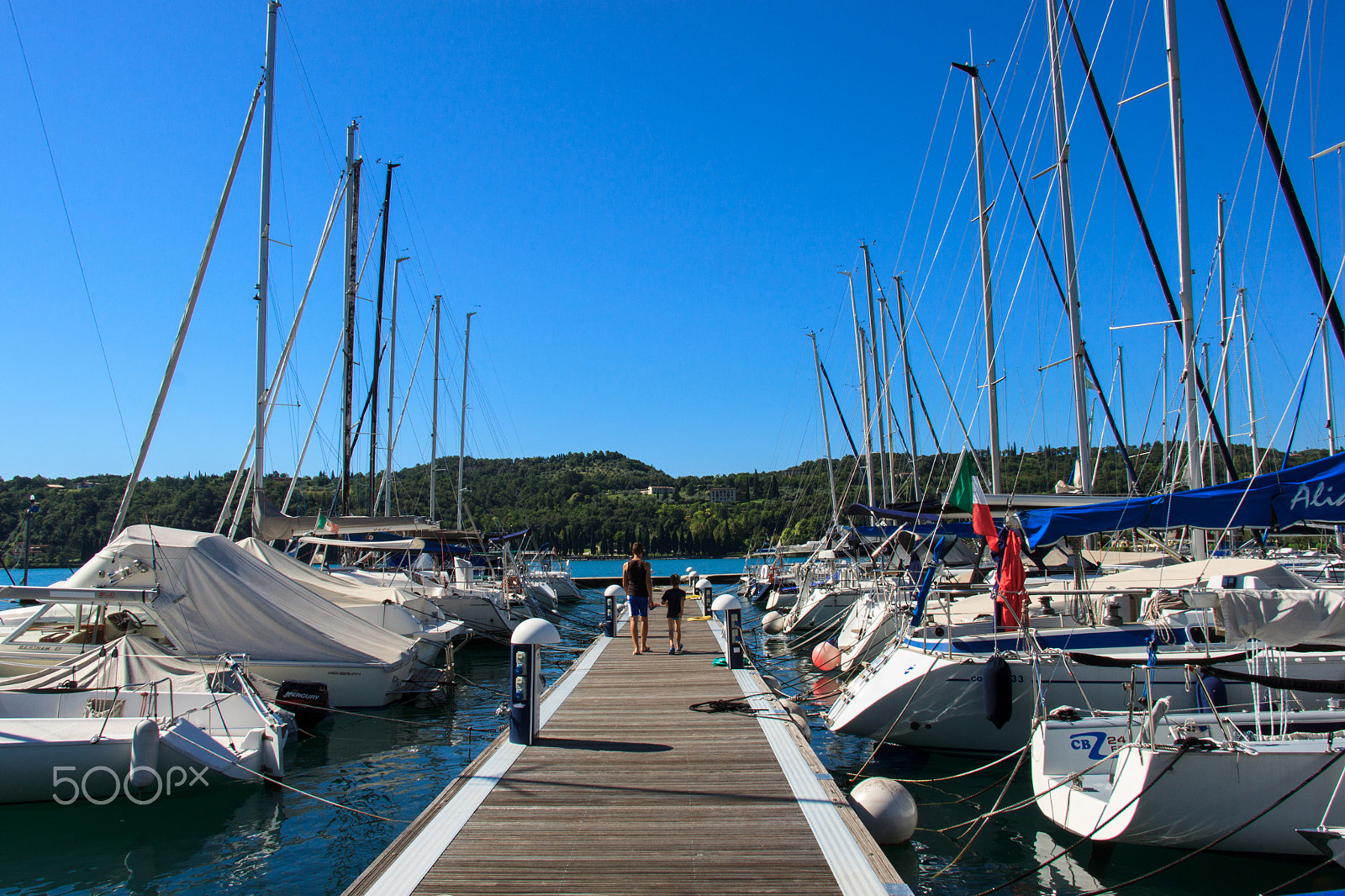 Canon EF-S 18-135mm F3.5-5.6 IS STM sample photo. Lake of garda: salò photography
