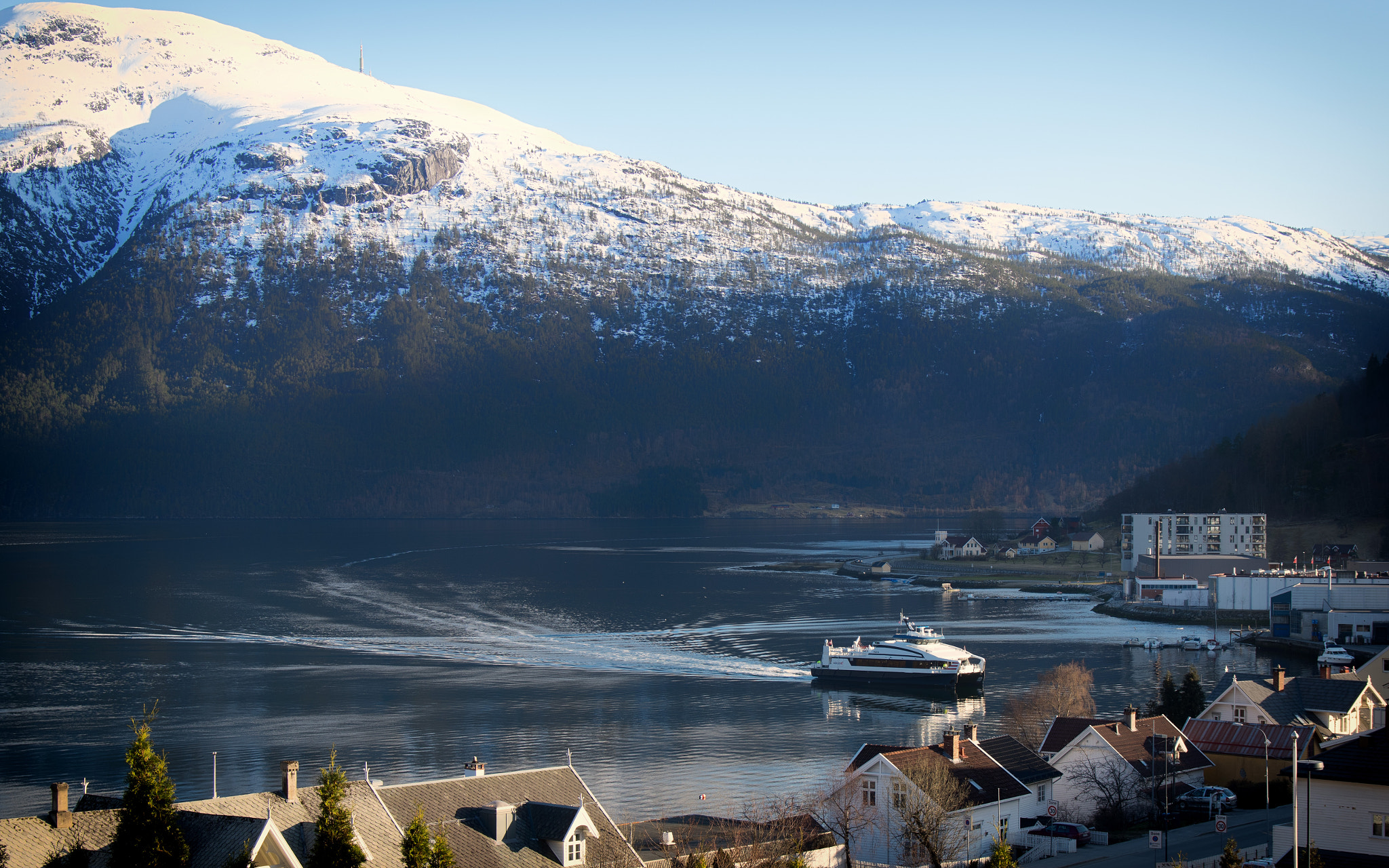 Pentax smc DA* 16-50mm F2.8 ED AL (IF) SDM sample photo. Boat on fjord in sunset photography