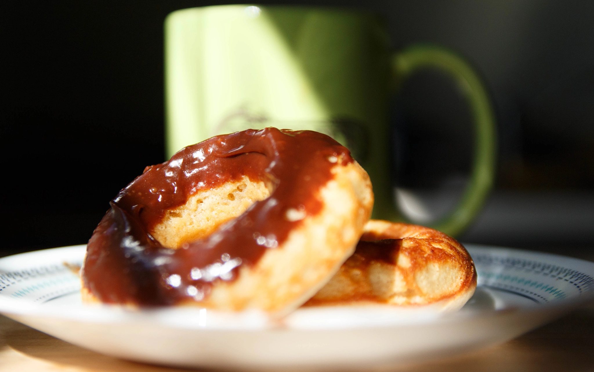 Canon EOS 100D (EOS Rebel SL1 / EOS Kiss X7) sample photo. Coffee & donuts photography