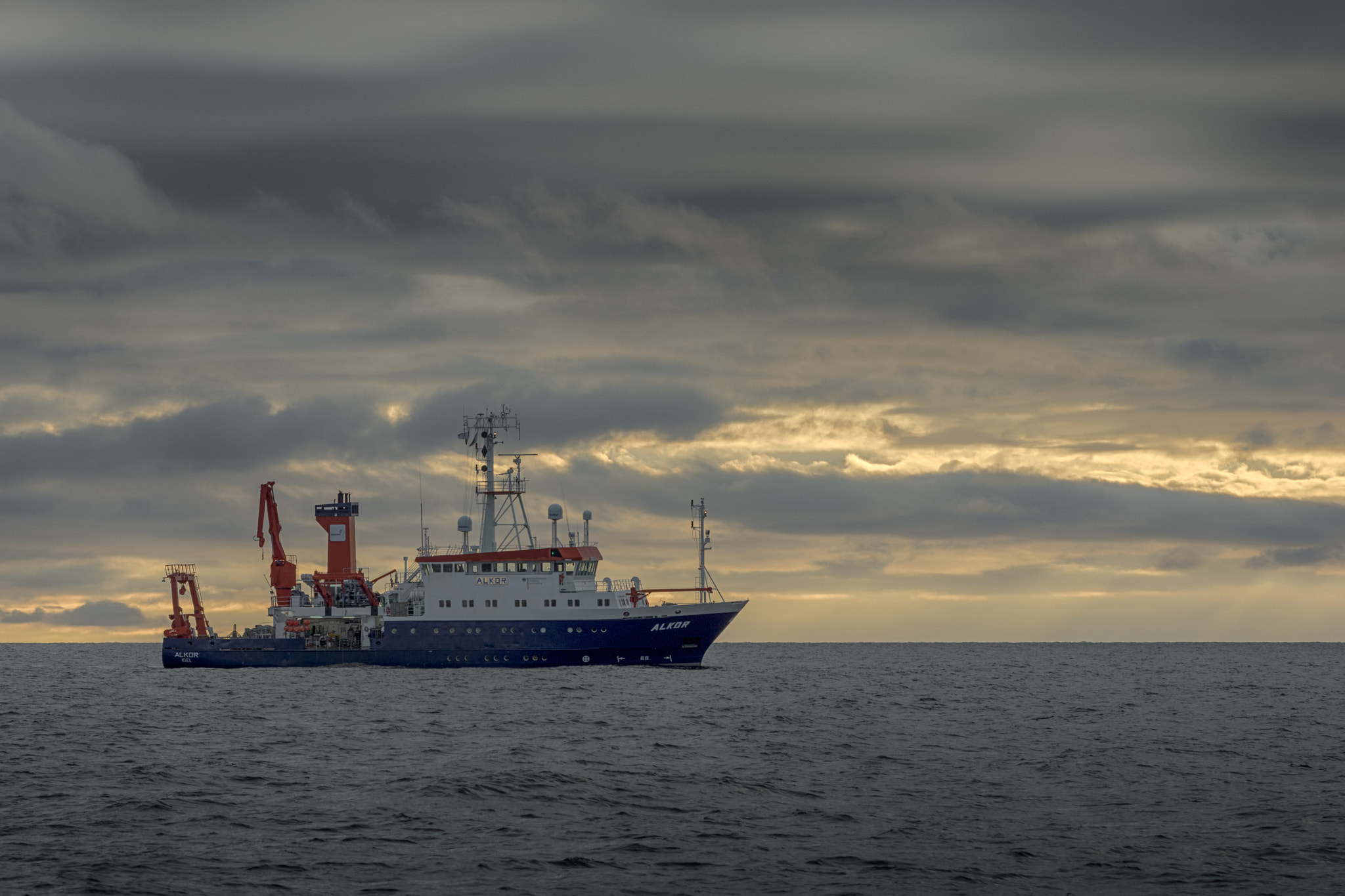 Pentax smc DA* 60-250mm F4.0 ED (IF) SDM sample photo. Ocean research photography