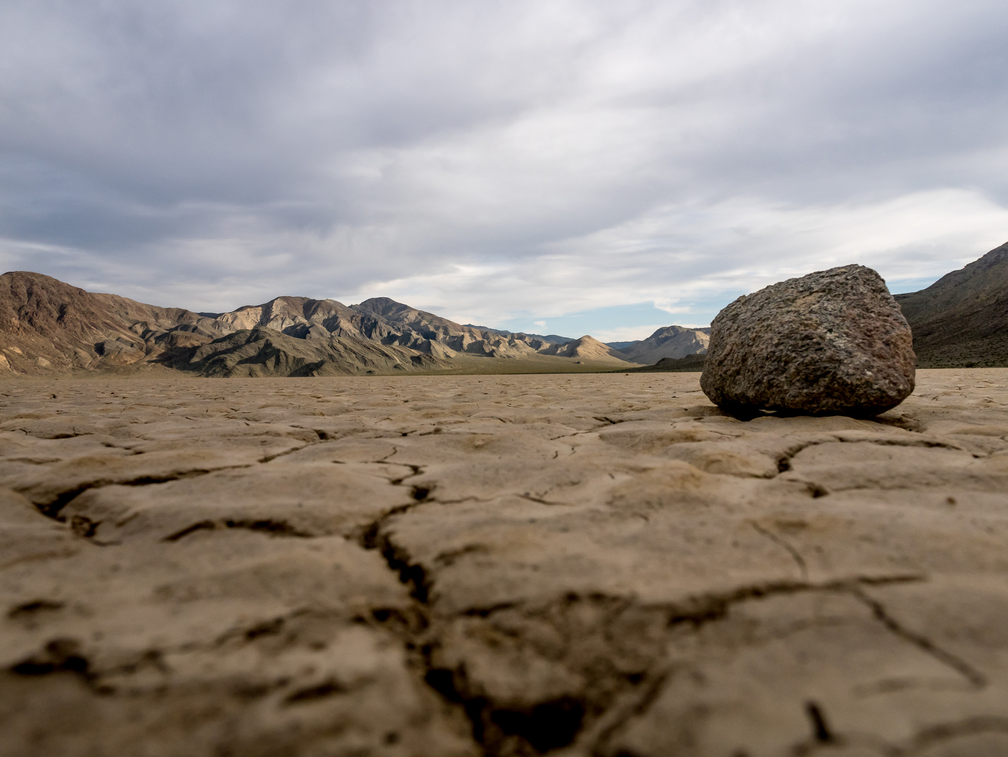 Panasonic Lumix DMC-GM1 + OLYMPUS M.12mm F2.0 Ltd Blk sample photo. Rock at the racetrack photography