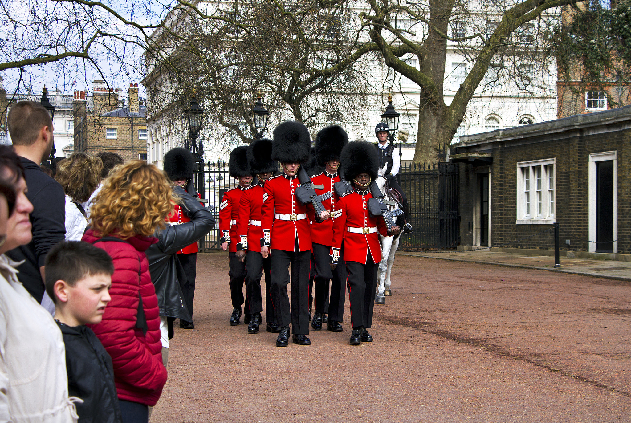 Canon EF-S 18-135mm F3.5-5.6 IS STM sample photo. Grenadier guards photography