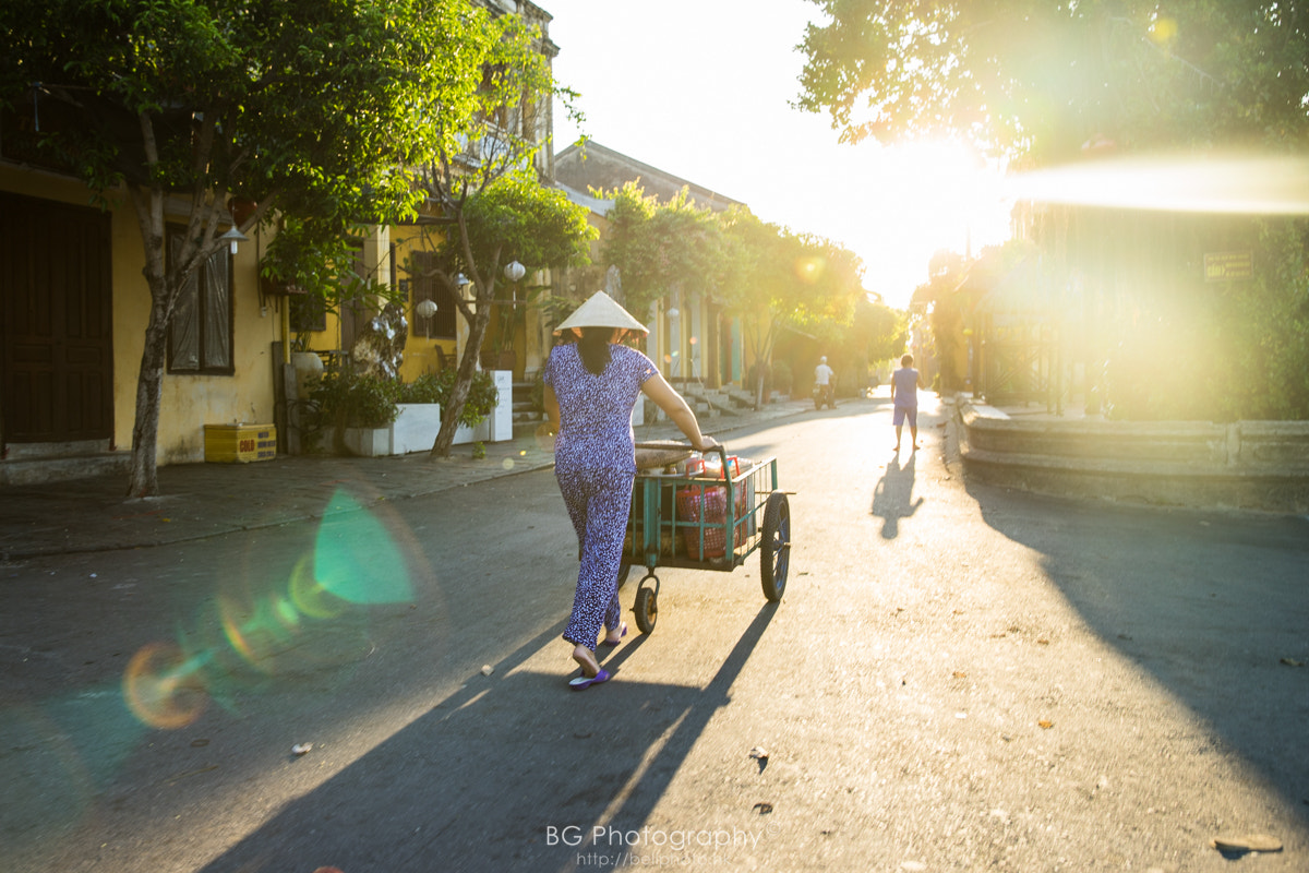 Sony a7 + Canon EF 85mm F1.2L II USM sample photo. Life in hoian. photography
